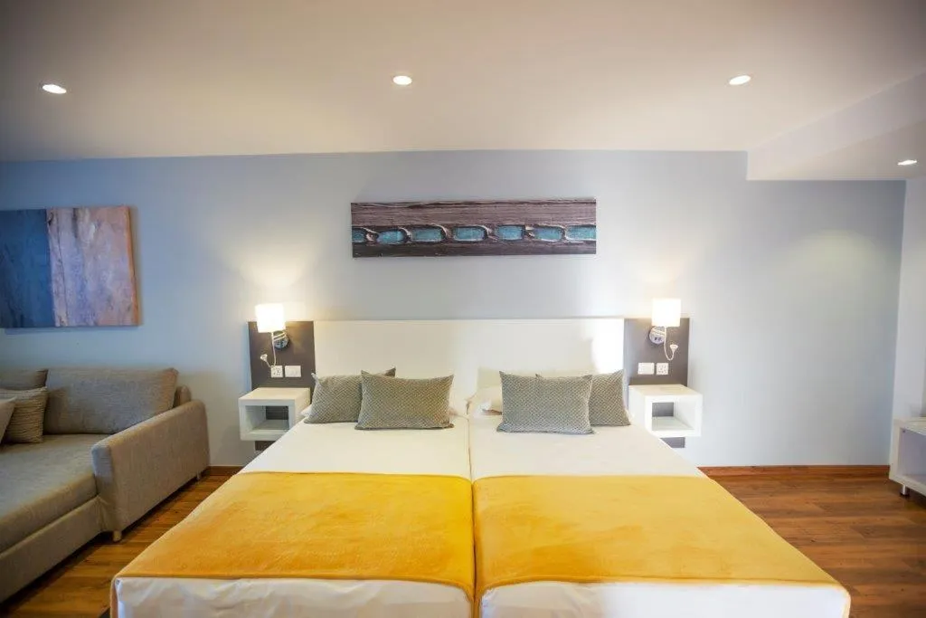 Photo of the whole room, Bed in Hotel Malibu Park