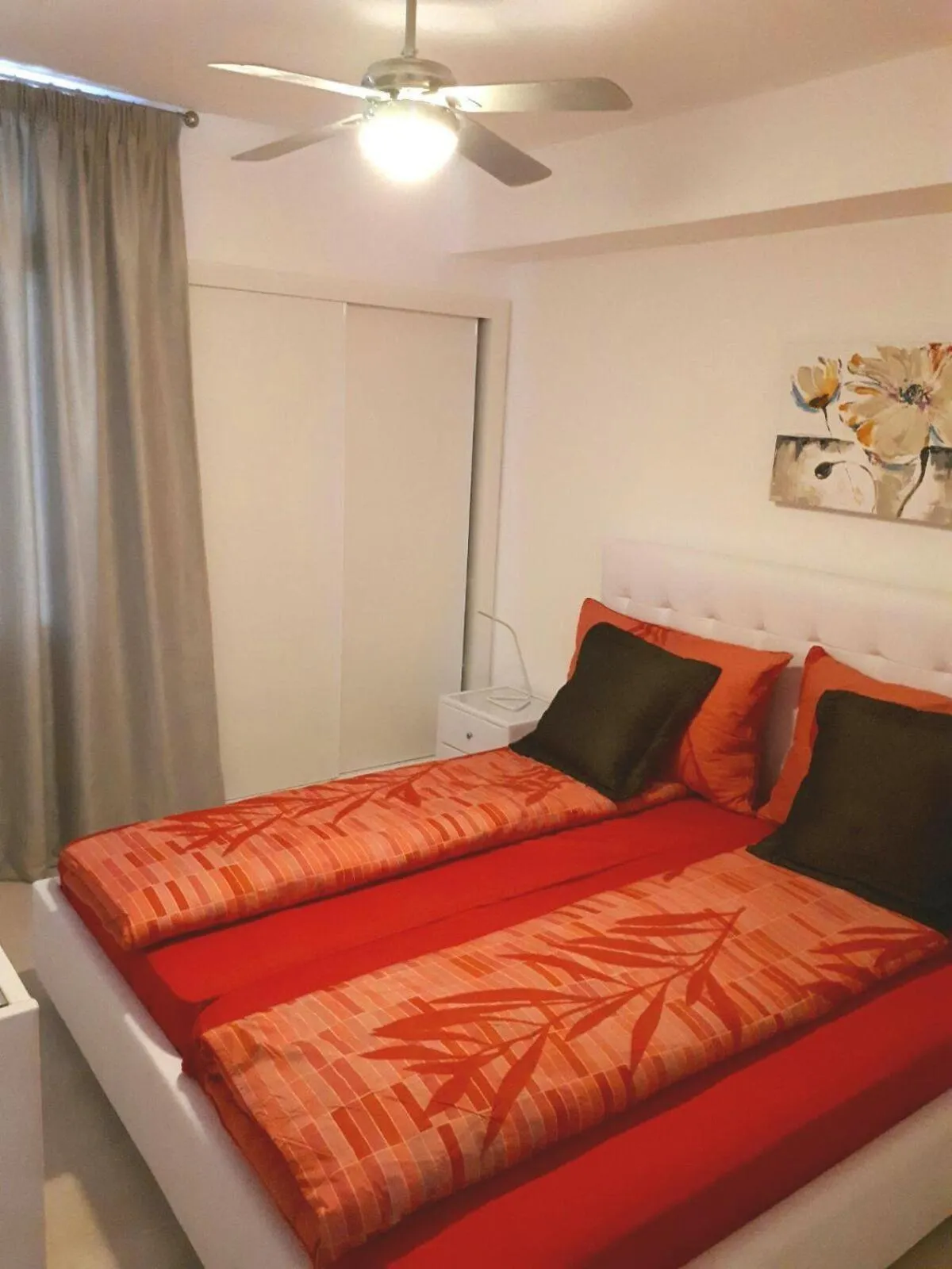 Bed in Hotel Malibu Park