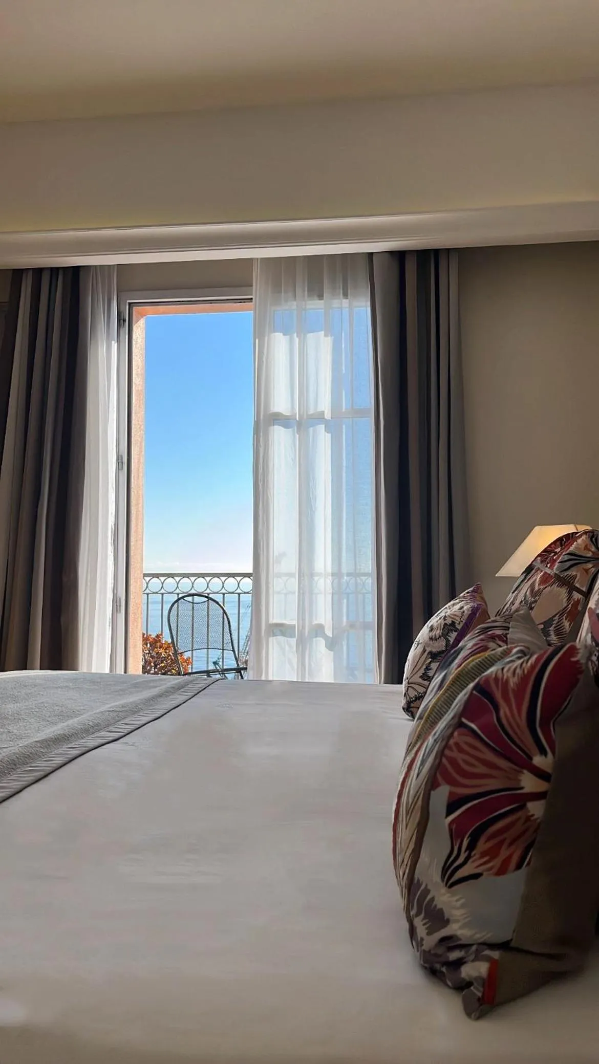 Bed in Hôtel Des Gouverneurs