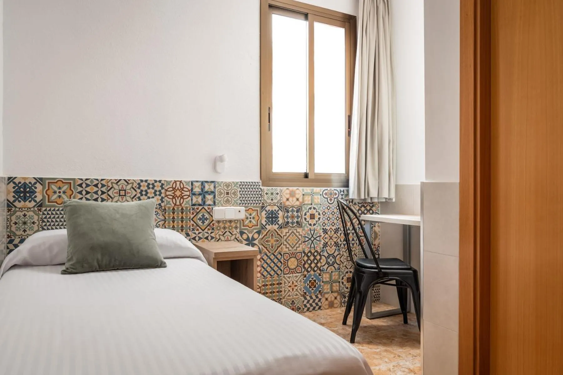 Bedroom, Bed in Hostal Baler