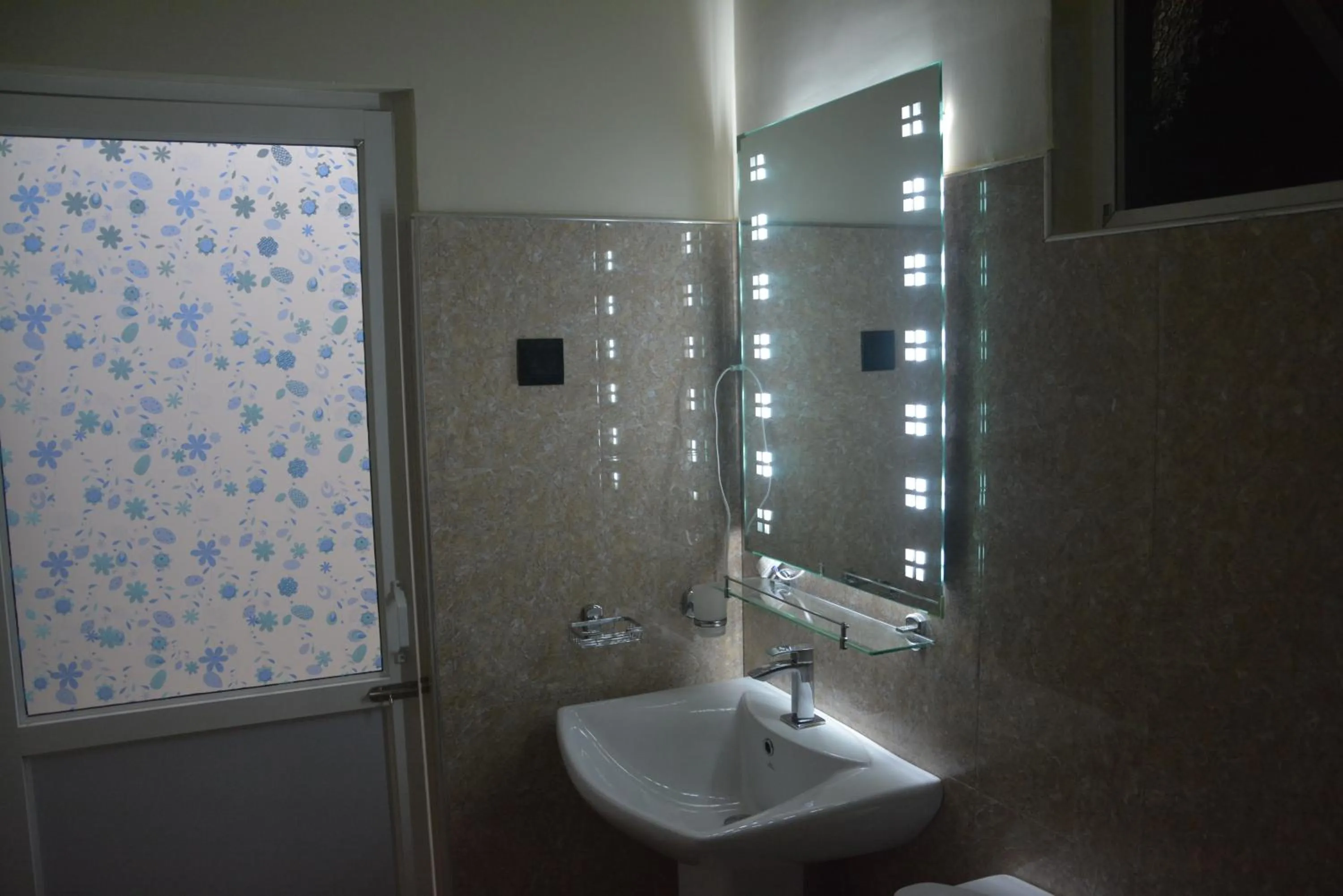 Bathroom in Sea View Tourist Inn