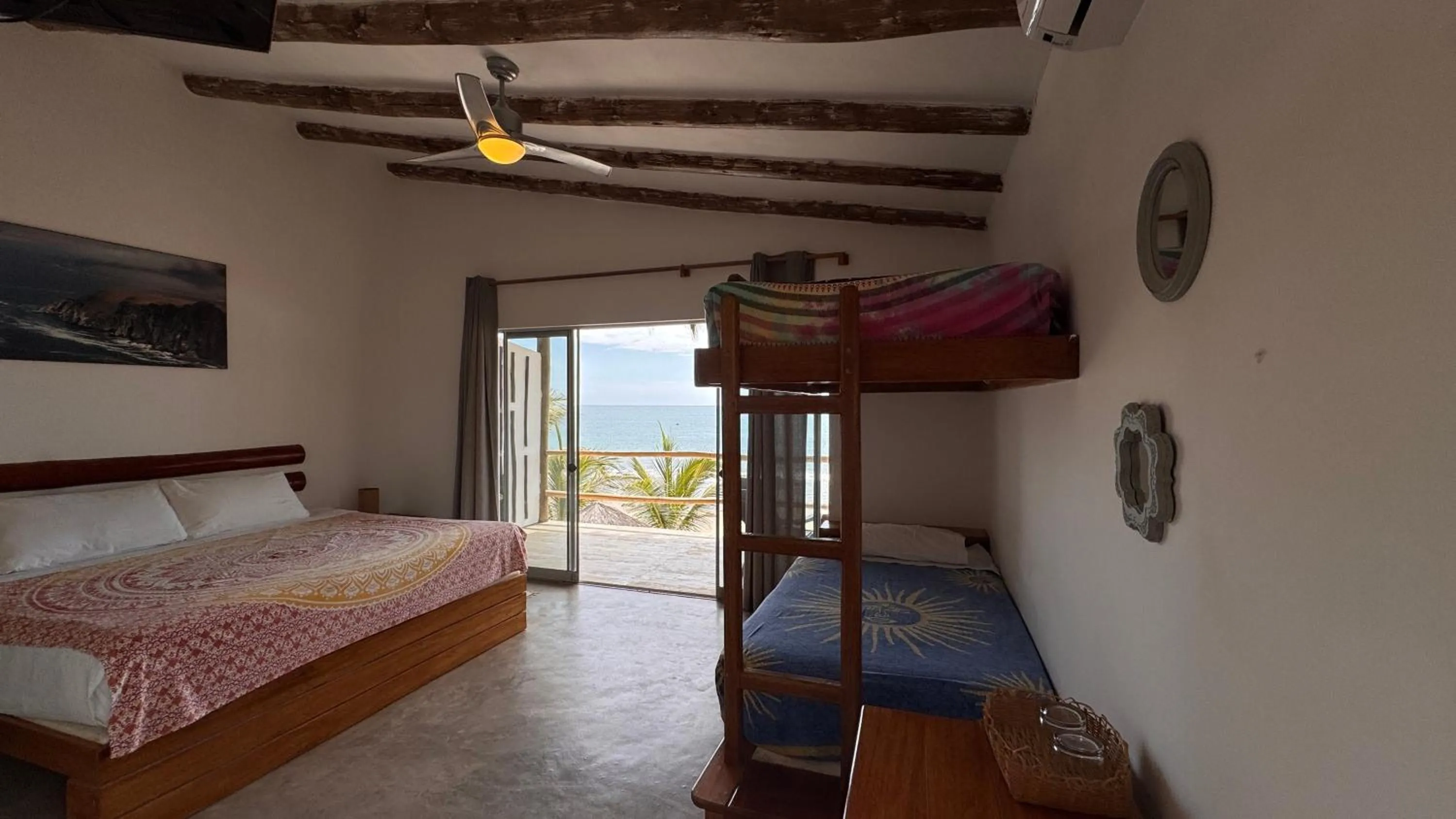 Bed in Baja Canoas Hotel