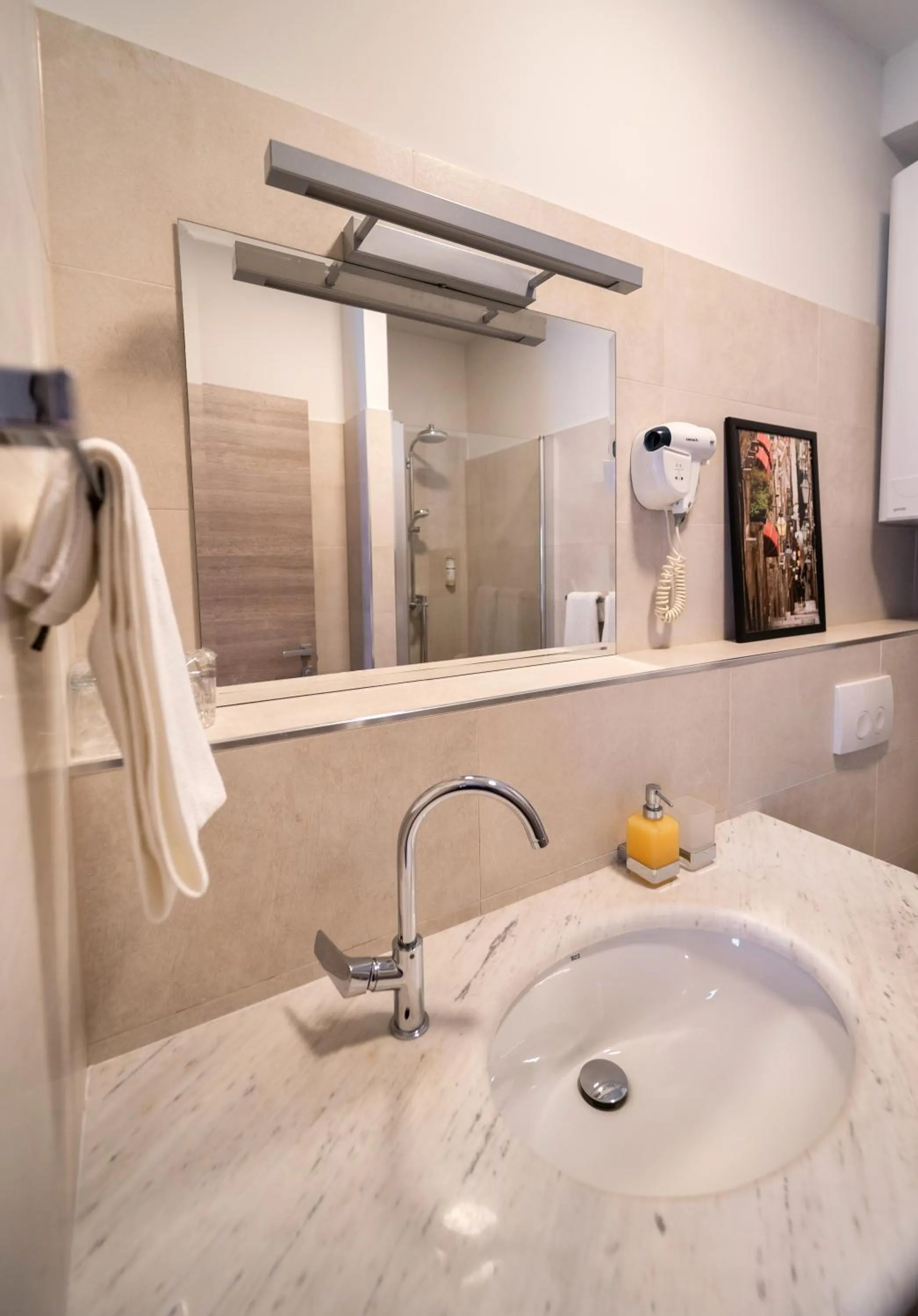 Tifani Luxury Rooms 2