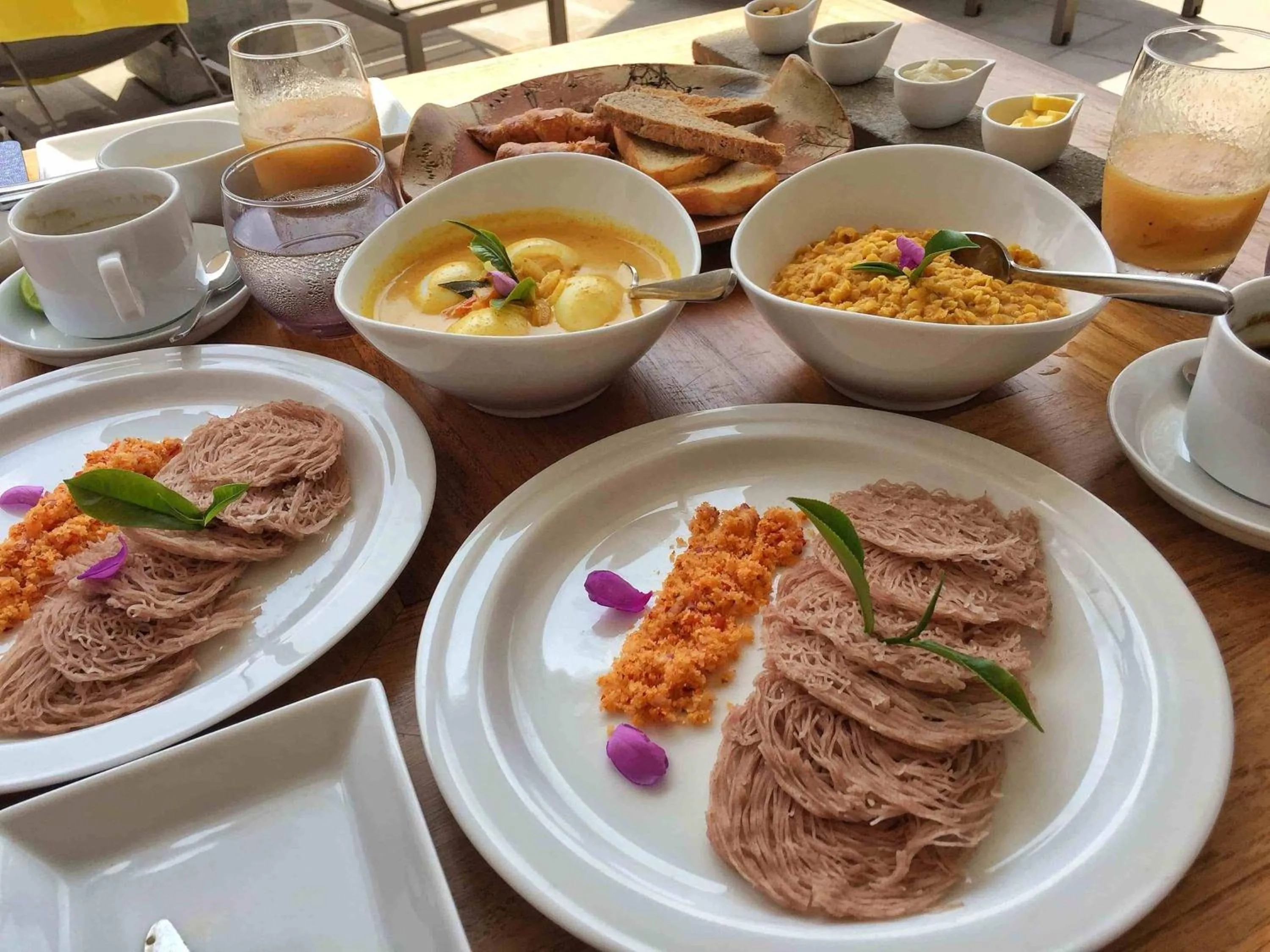 Breakfast in Kandyan Hideout
