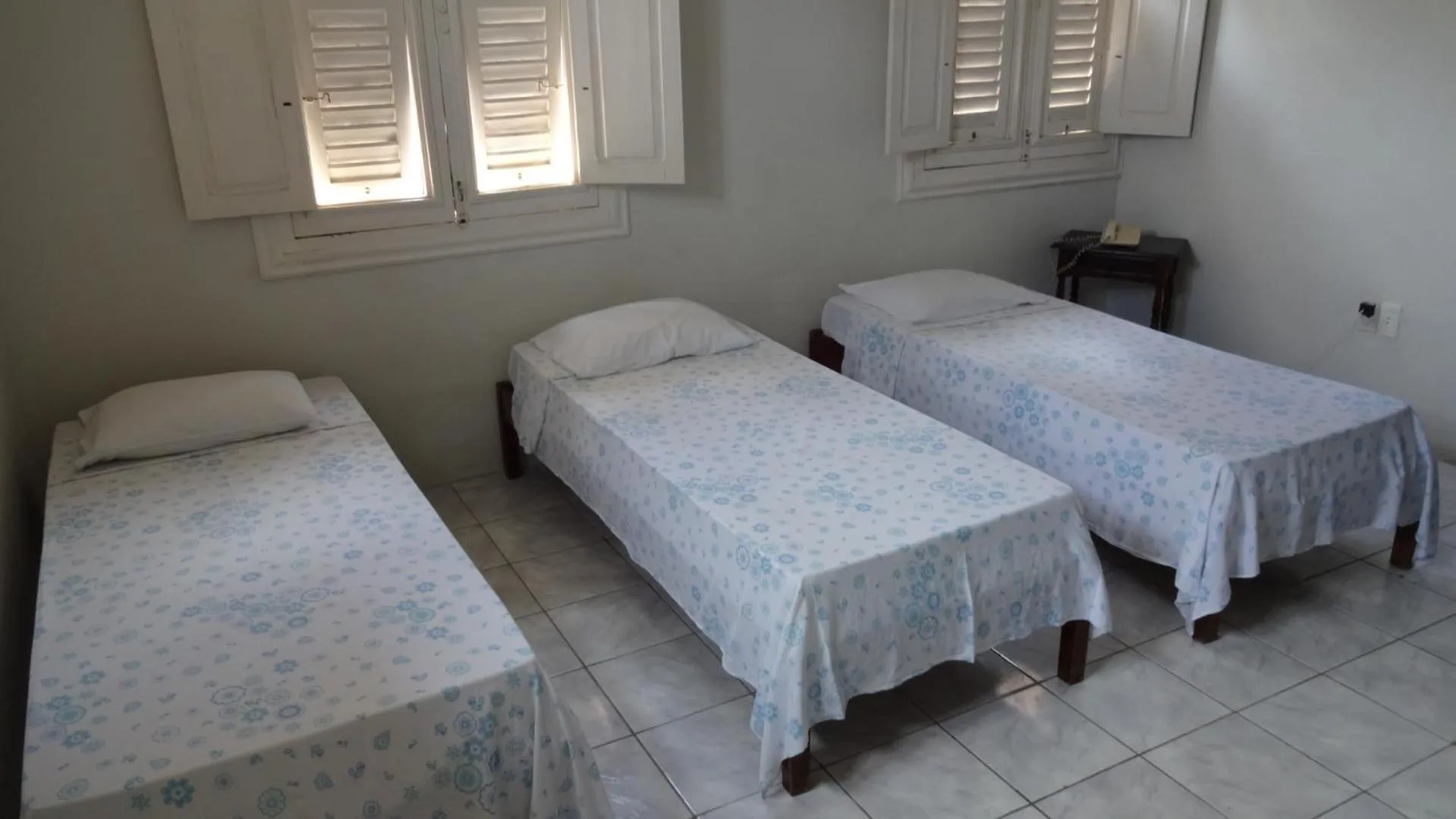 Photo of the whole room, Bed in Hotel Central