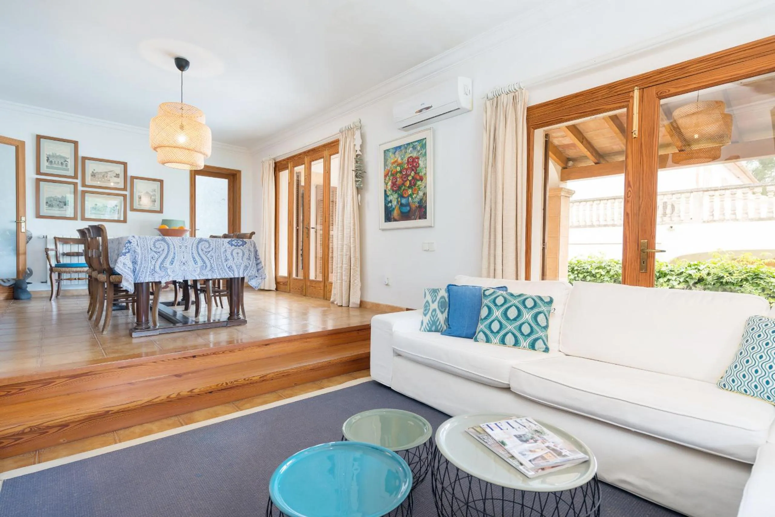Living room in Villa Camila para 7 junto a playa de Sant Pere