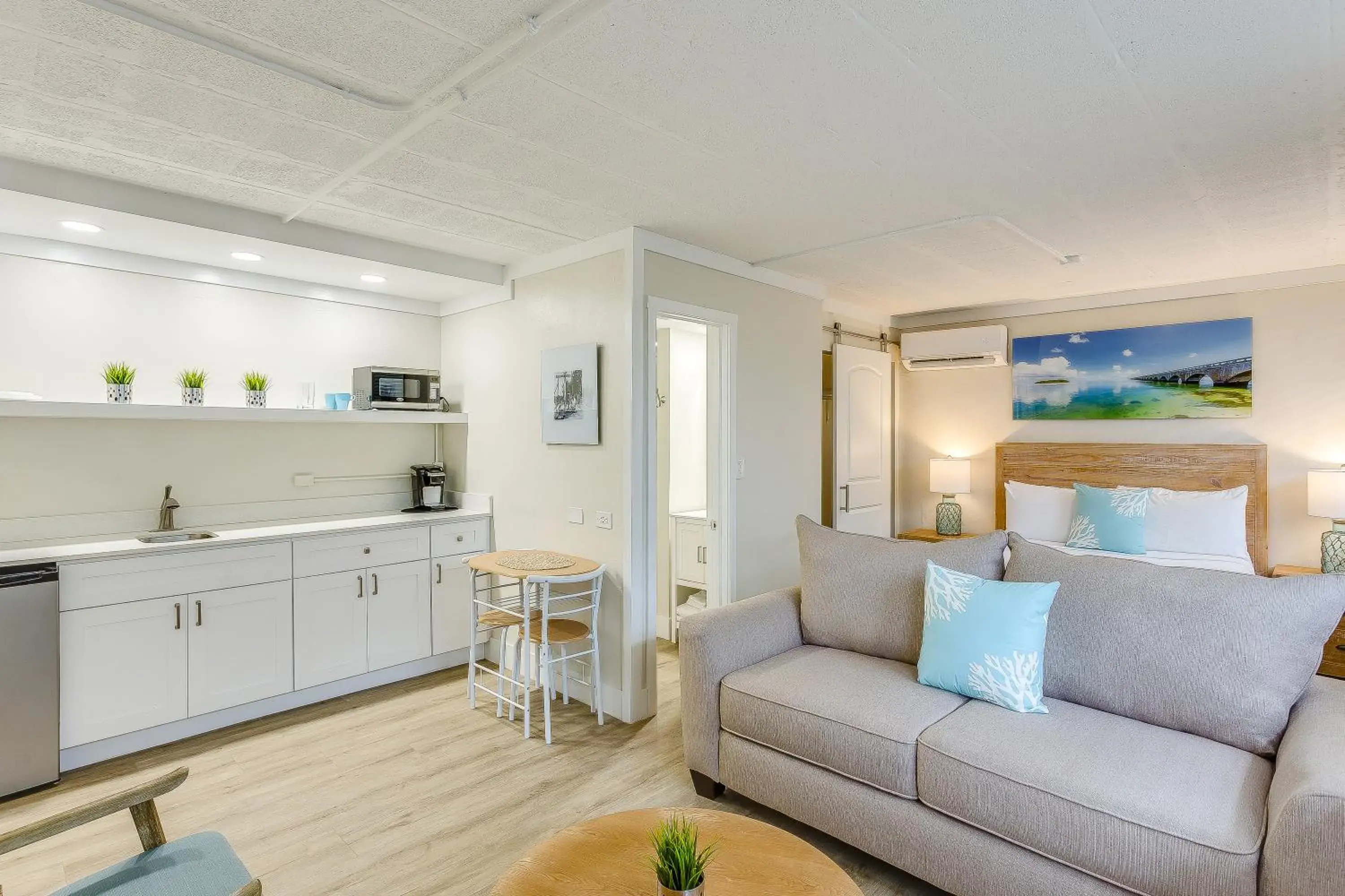 Queen Studio in La Jolla Resort Queen Studio in La Jolla Resort