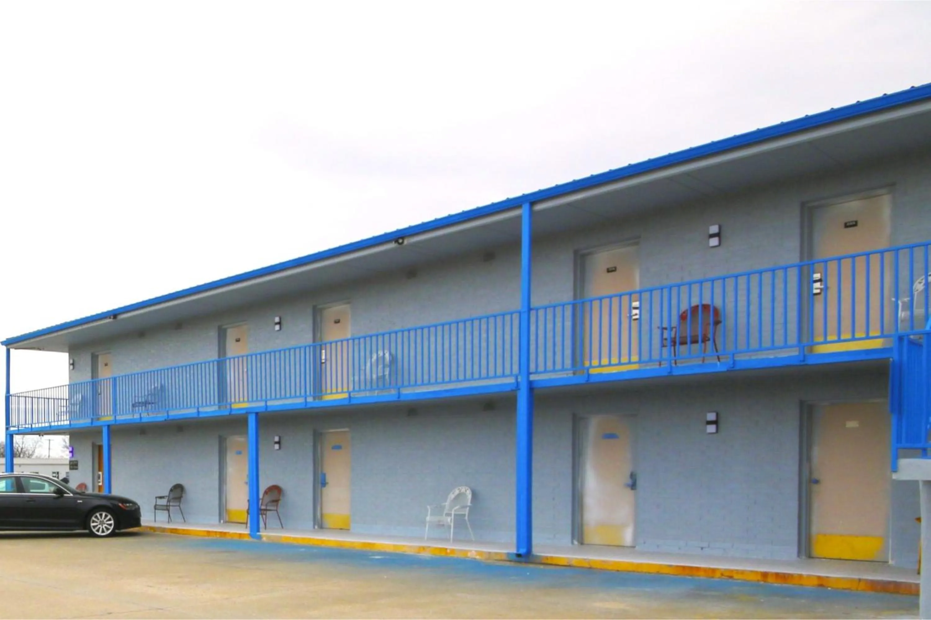 Facade/entrance in Marshall Lodge By OYO Hwy 65