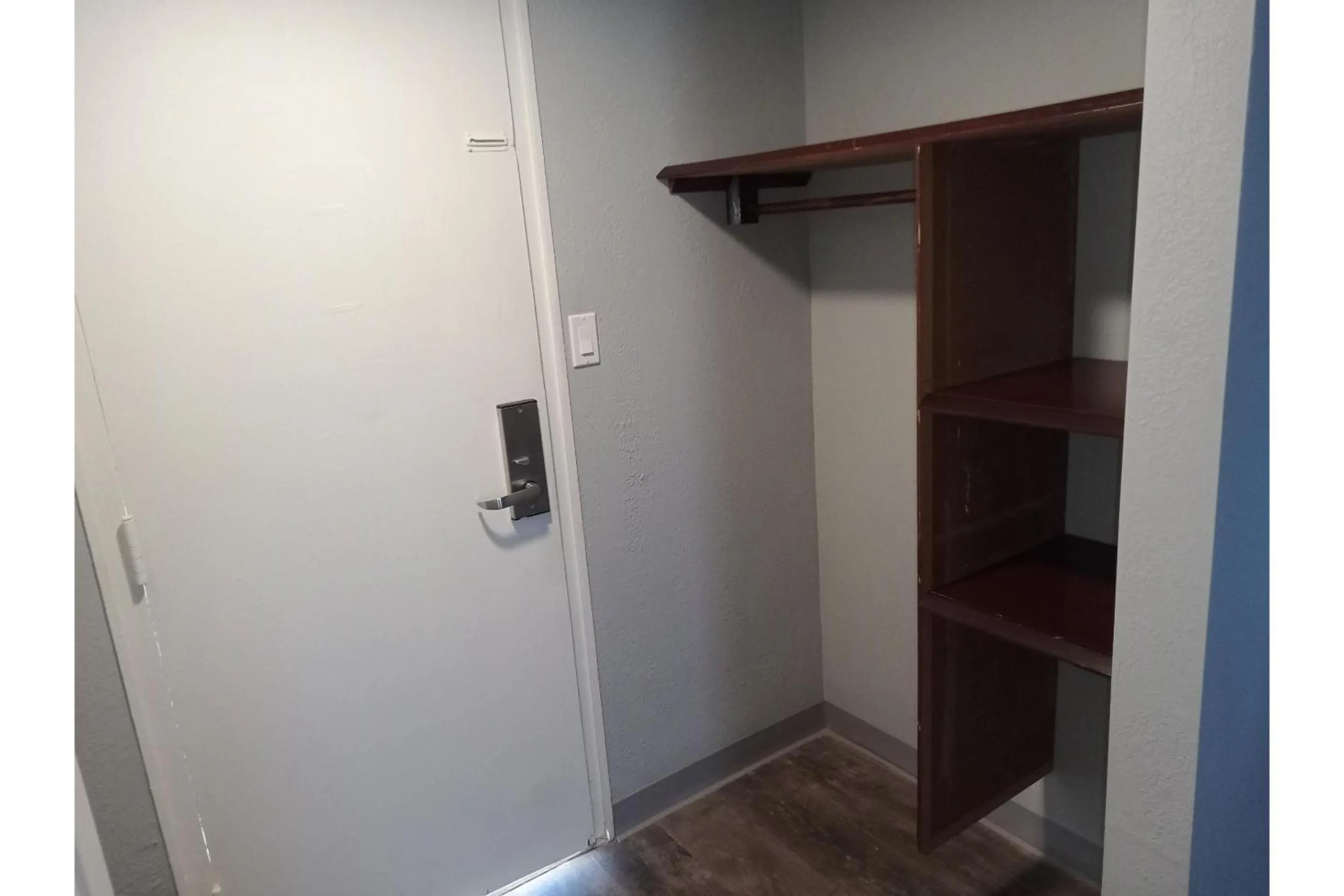 Area and facilities in Marshall Lodge By OYO Hwy 65