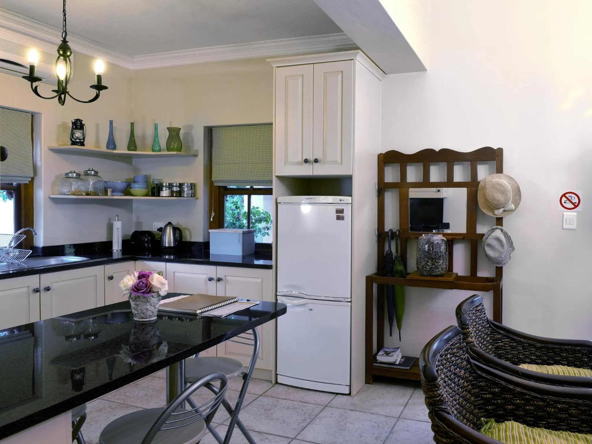 Kitchen or kitchenette in Petit & Grande Plaisir luxury self-catering
