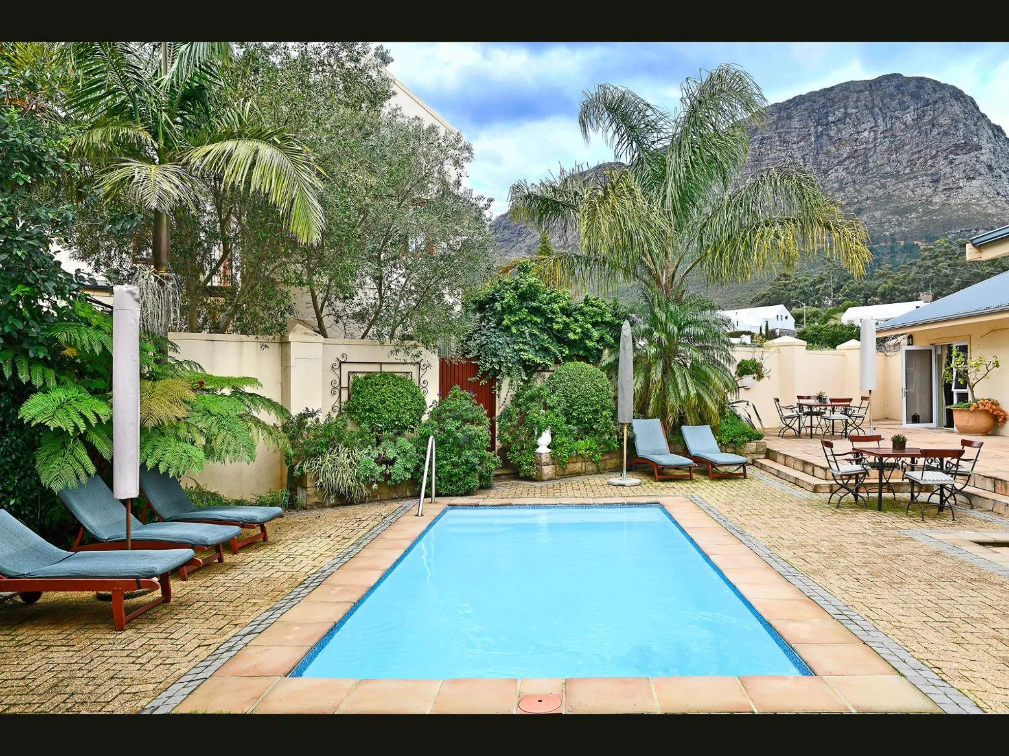 Mountain view in Petit & Grande Plaisir luxury self-catering