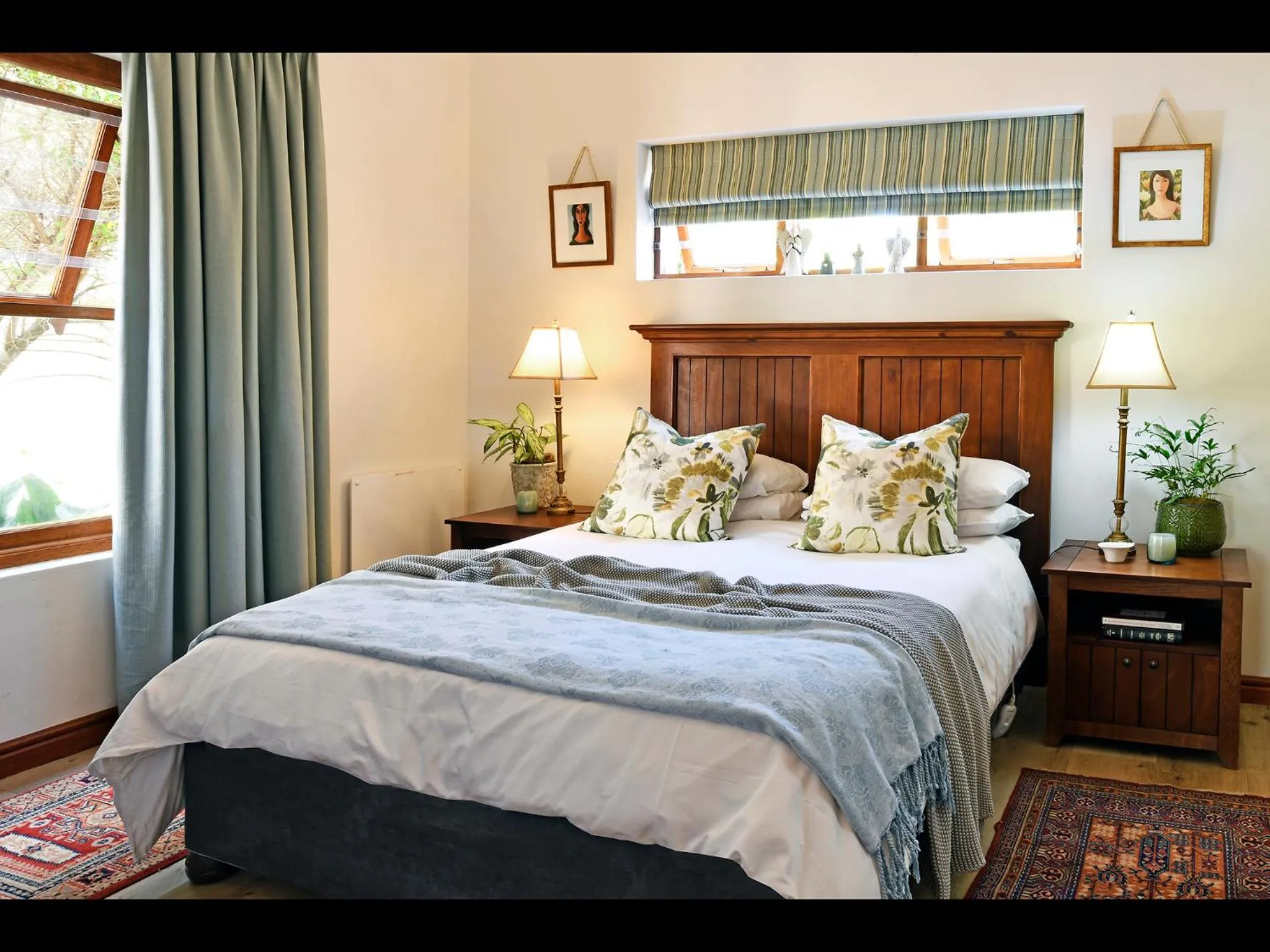 Bedroom, Bed in Petit & Grande Plaisir luxury self-catering
