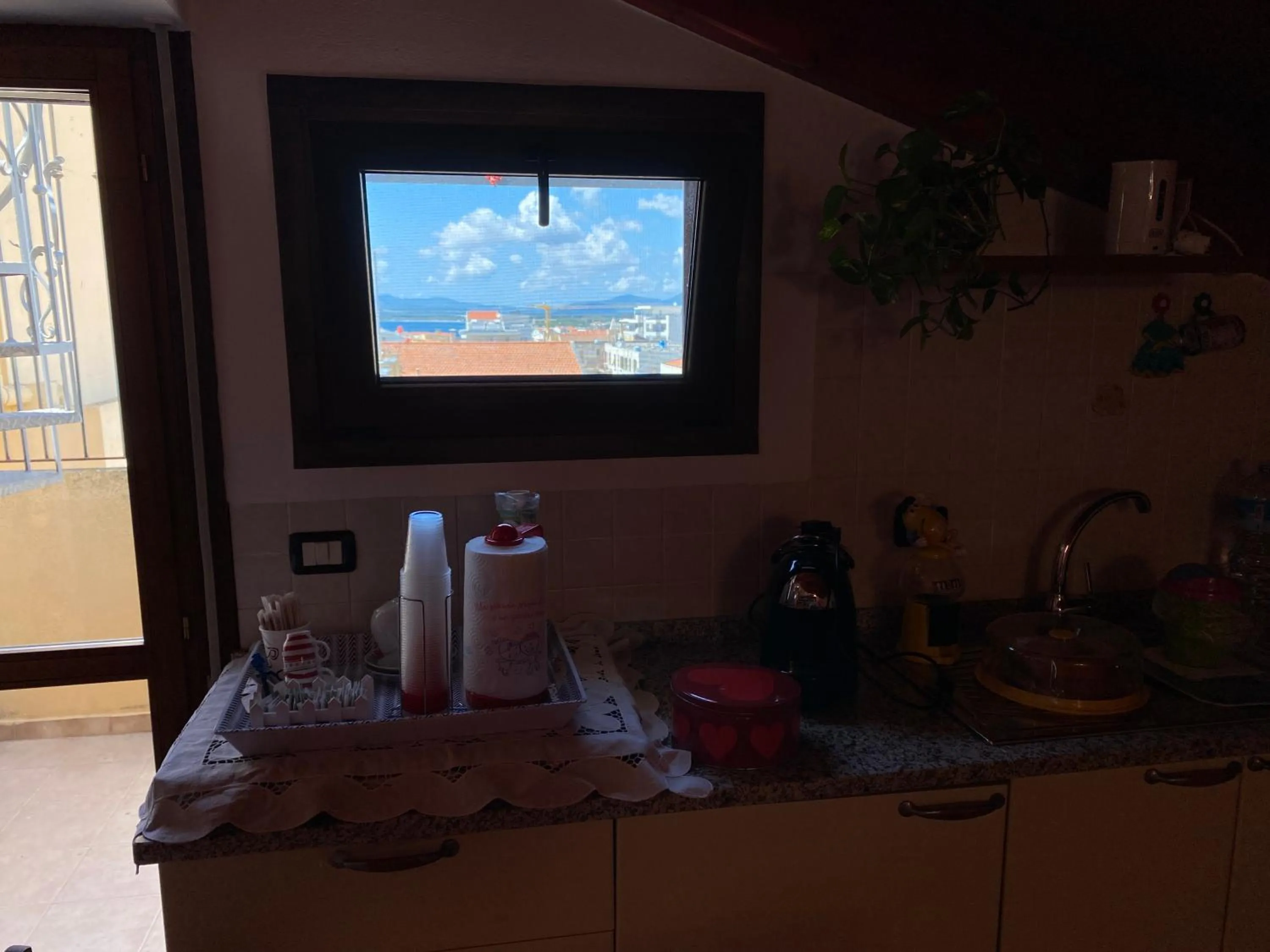 Coffee/tea facilities in B&B Su Canistreddu