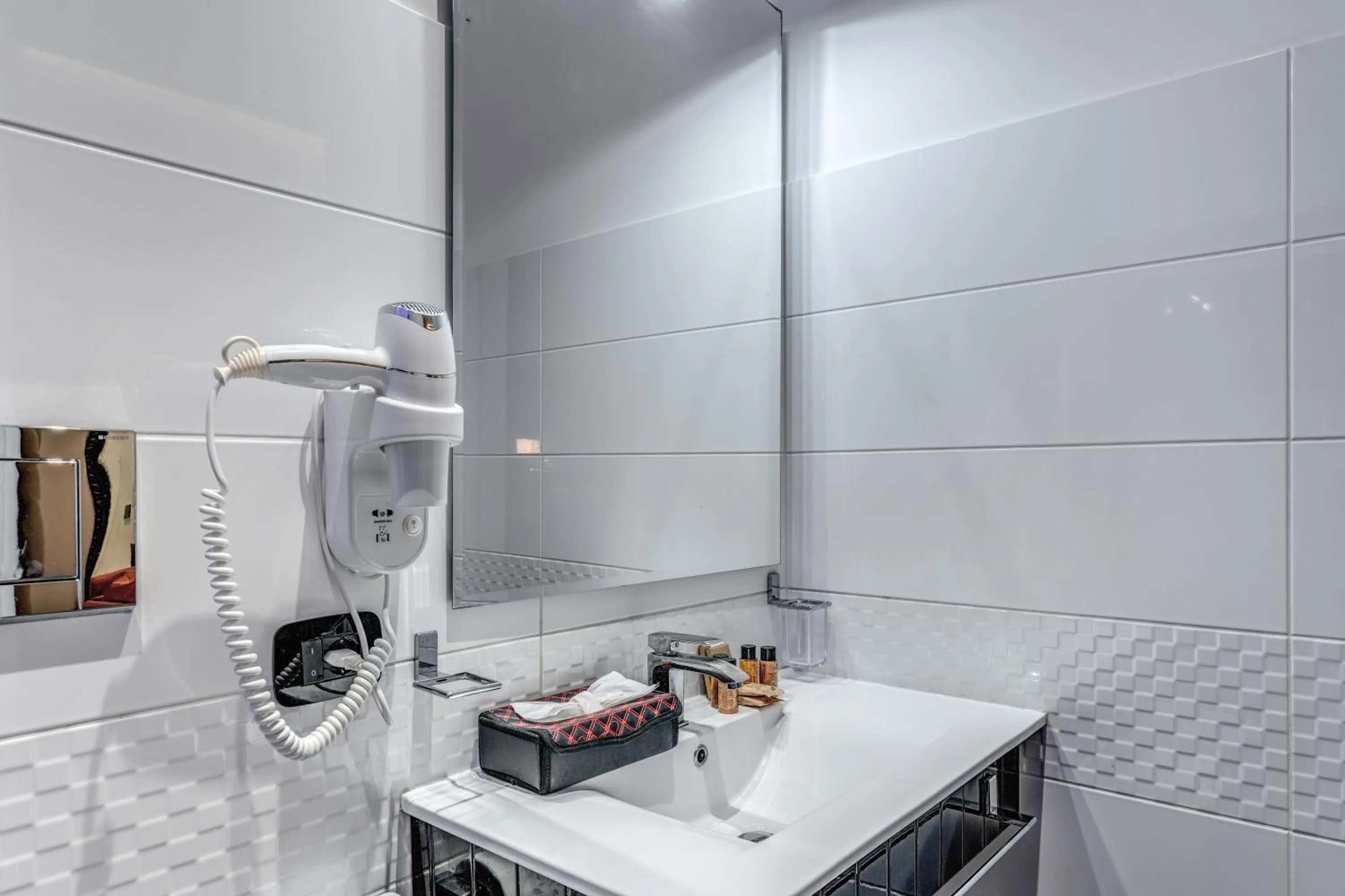 Bathroom in Operà Suites Pinciana