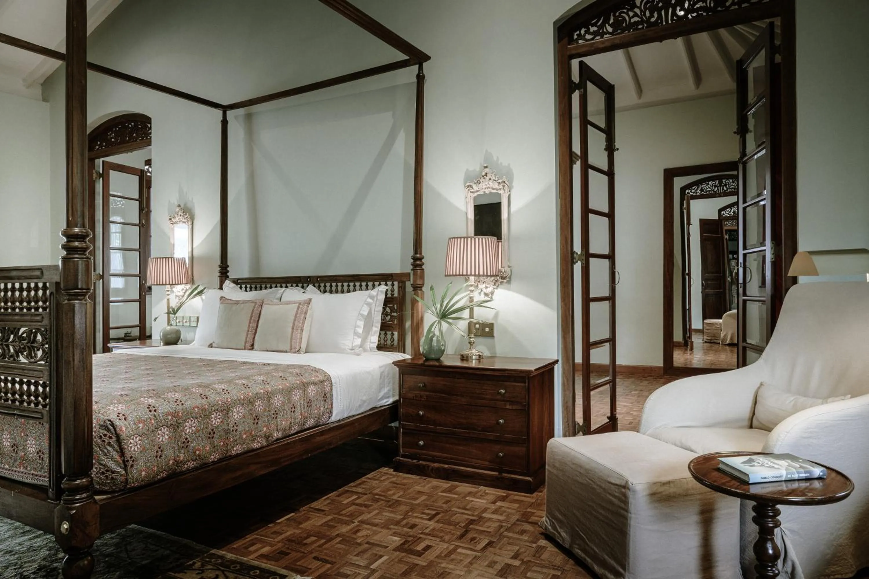 Bedroom, Bed in Maniumpathy Hotel