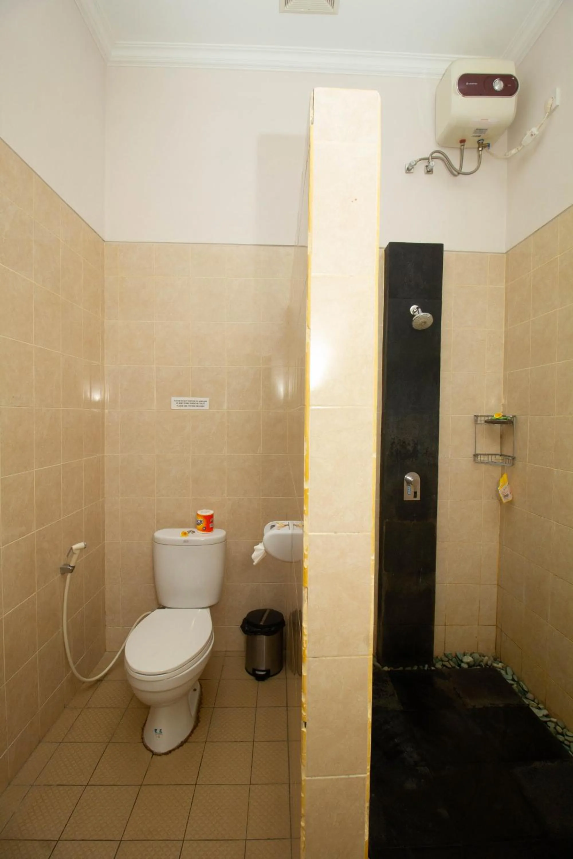 Shower in Ocean Villa Dive Resort - Tulamben