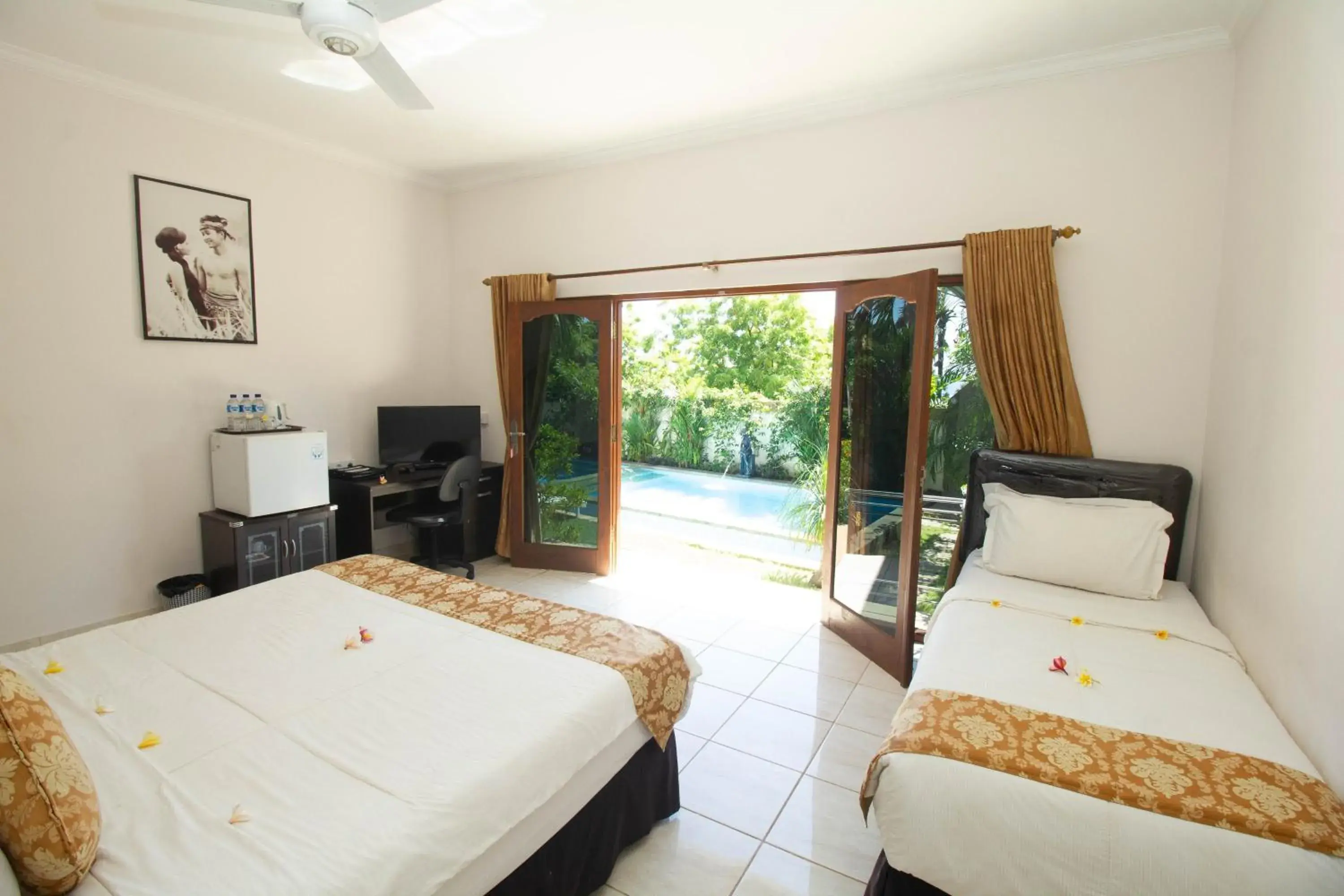 Deluxe Double Room in Ocean Villa Dive Resort - Tulamben Deluxe Double Room in Ocean Villa Dive Resort - Tulamben