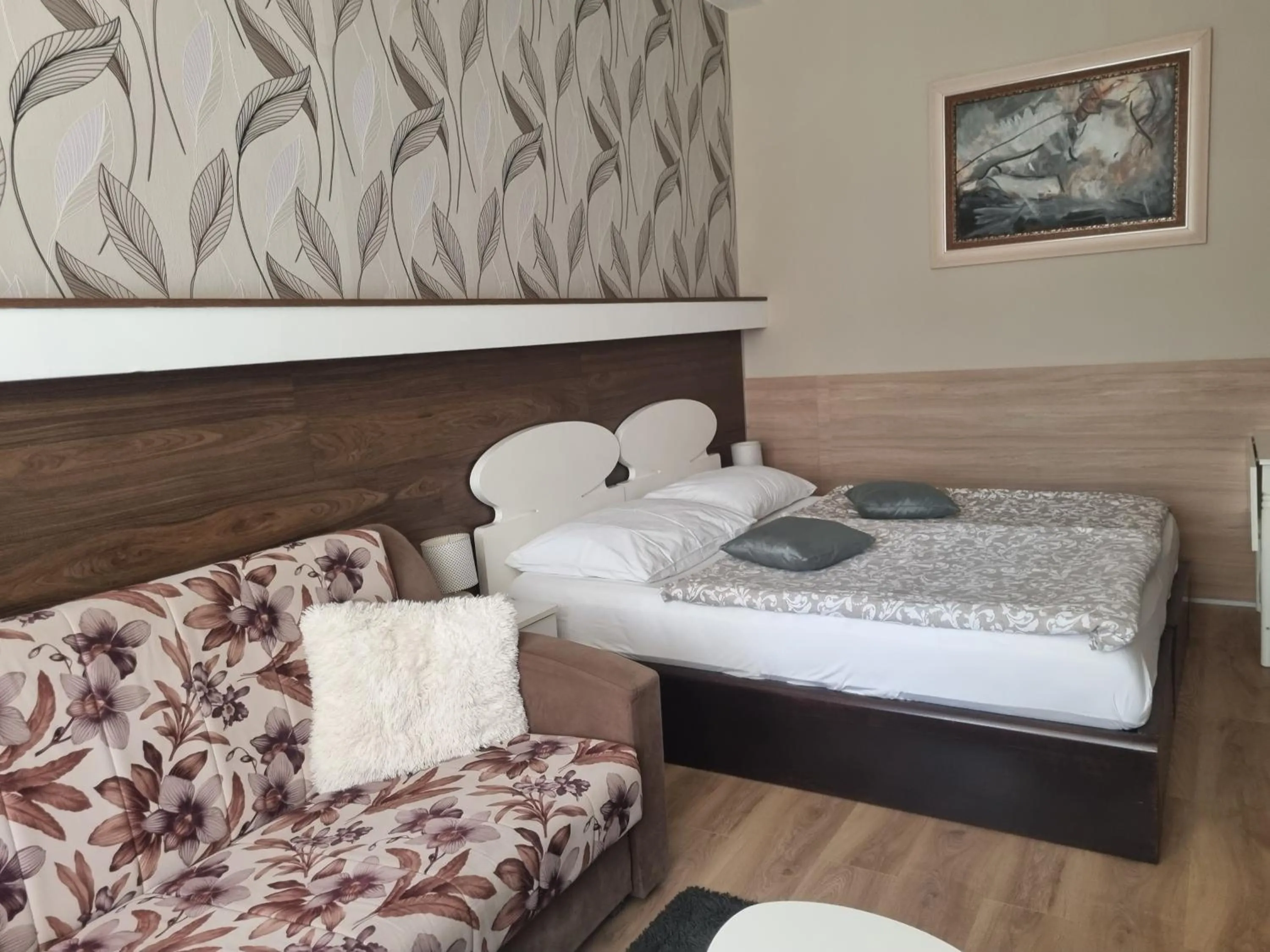 Living room, Bed in Villa Lucia - Apartments&Rooms