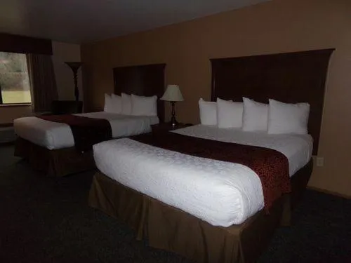 Bedroom, Bed in Cowlitz River Lodge