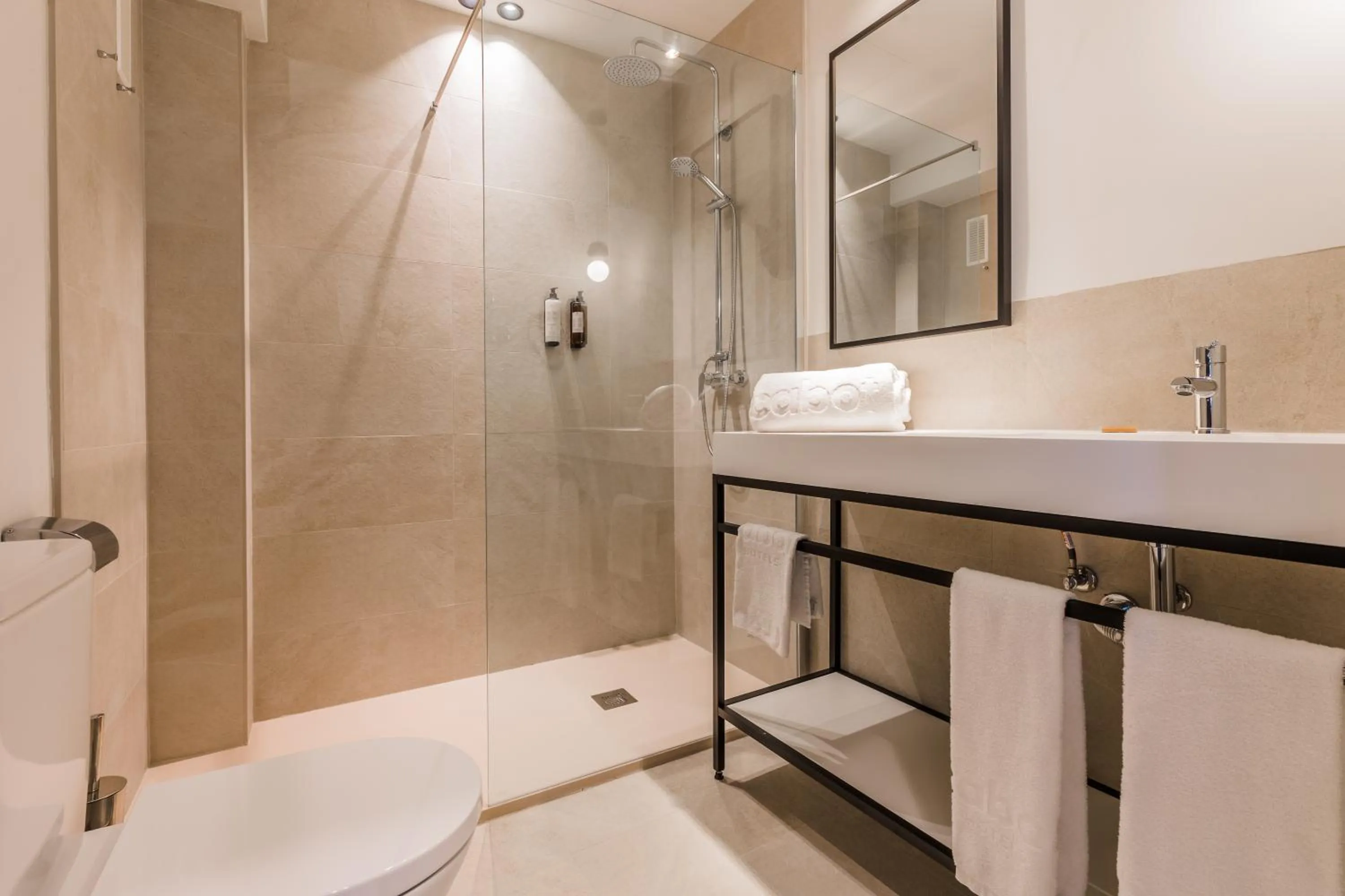 Bathroom in Cabot Pollensa Park Spa