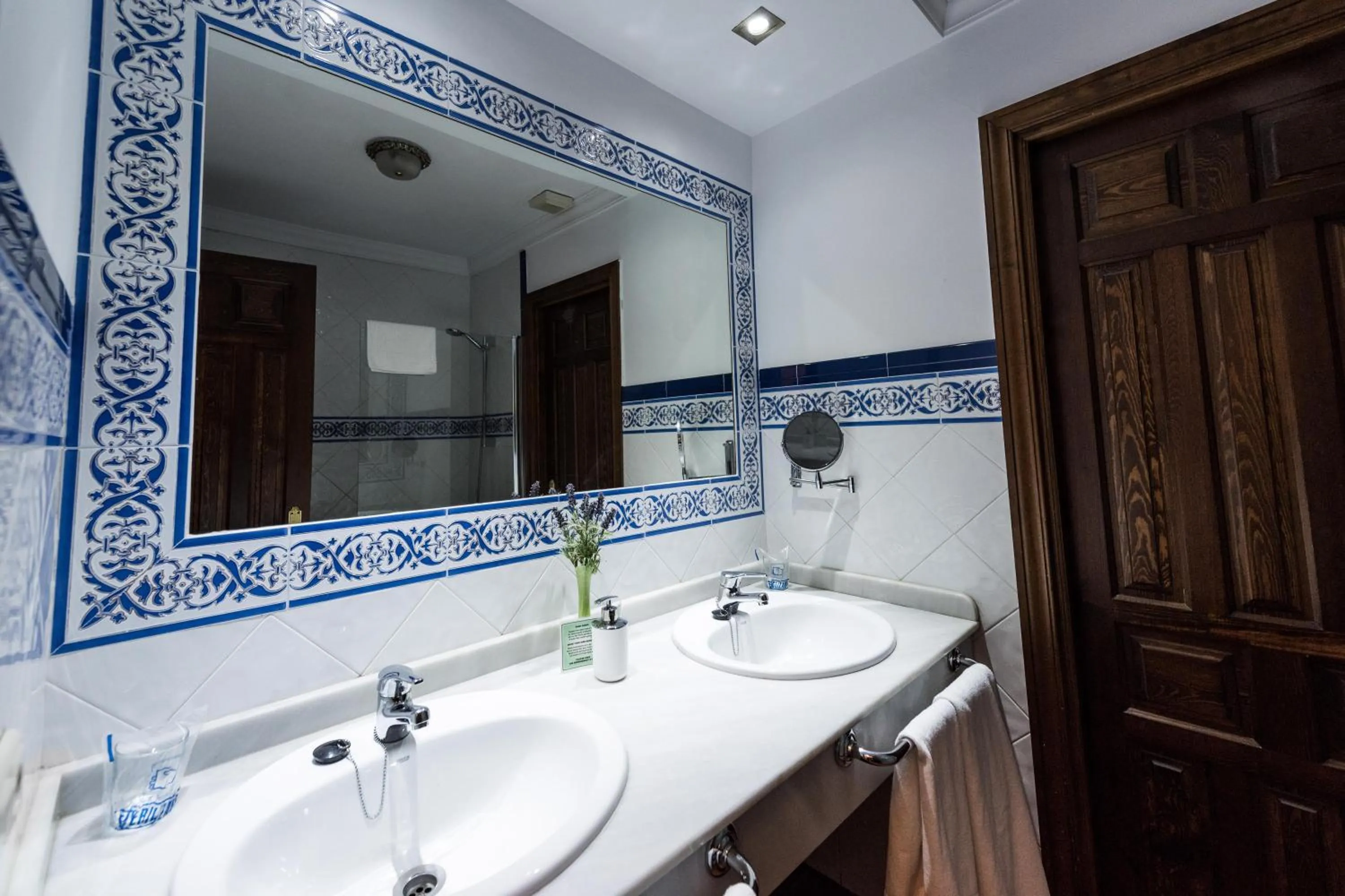 Toilet in Hotel Soho Boutique Palacio San Gabriel