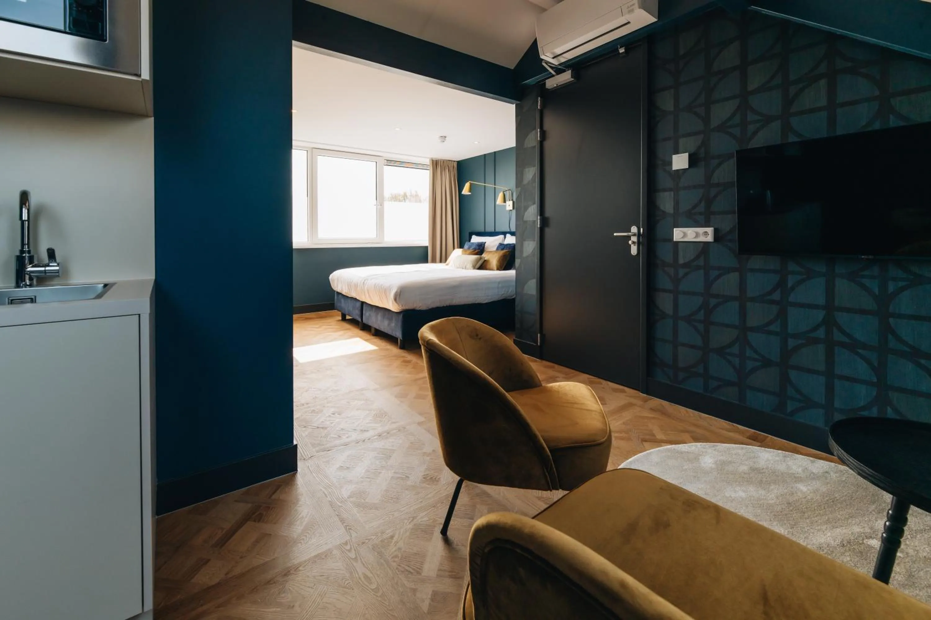 Photo of the whole room, Bed in Hotel Renesse