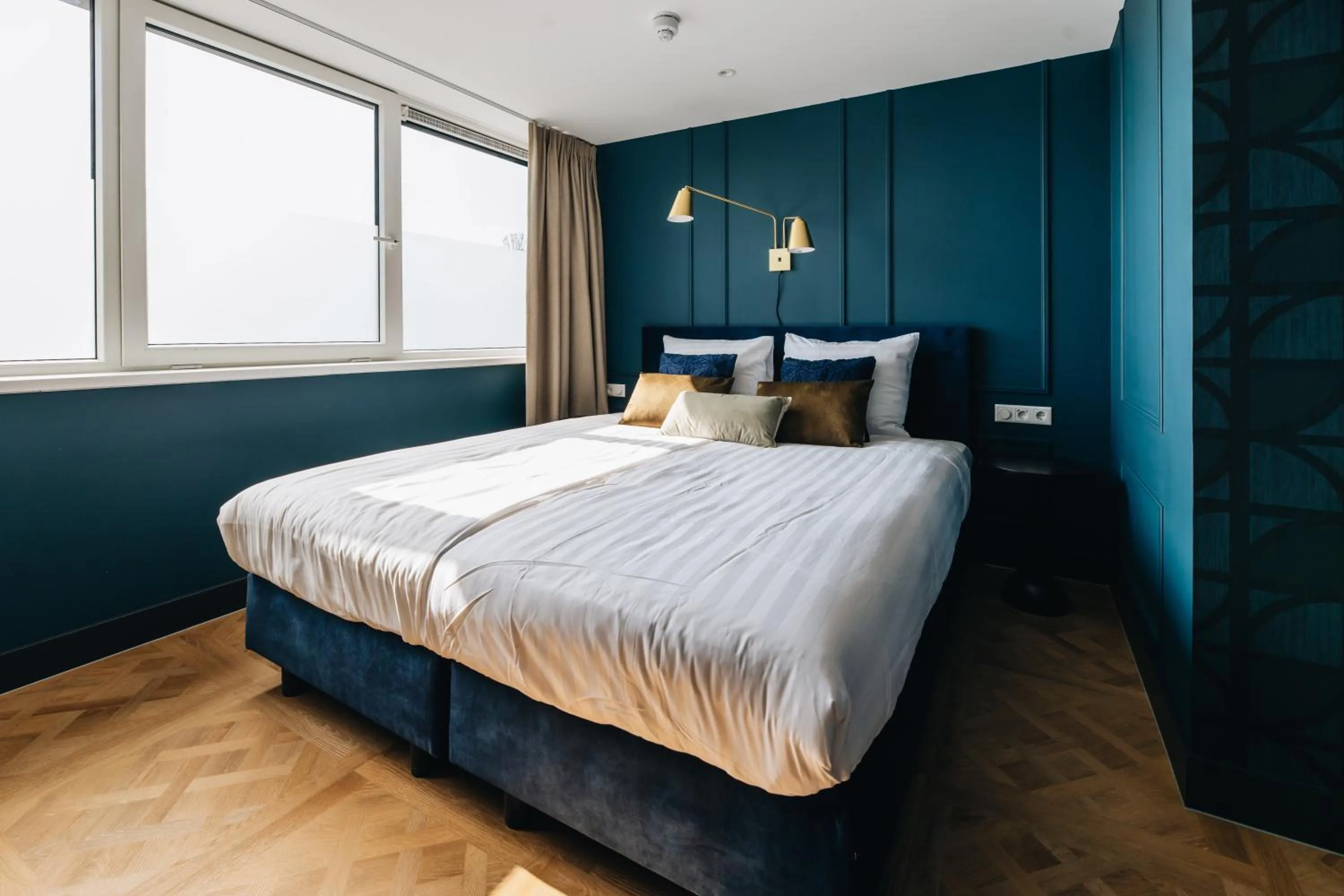 Photo of the whole room, Bed in Hotel Renesse