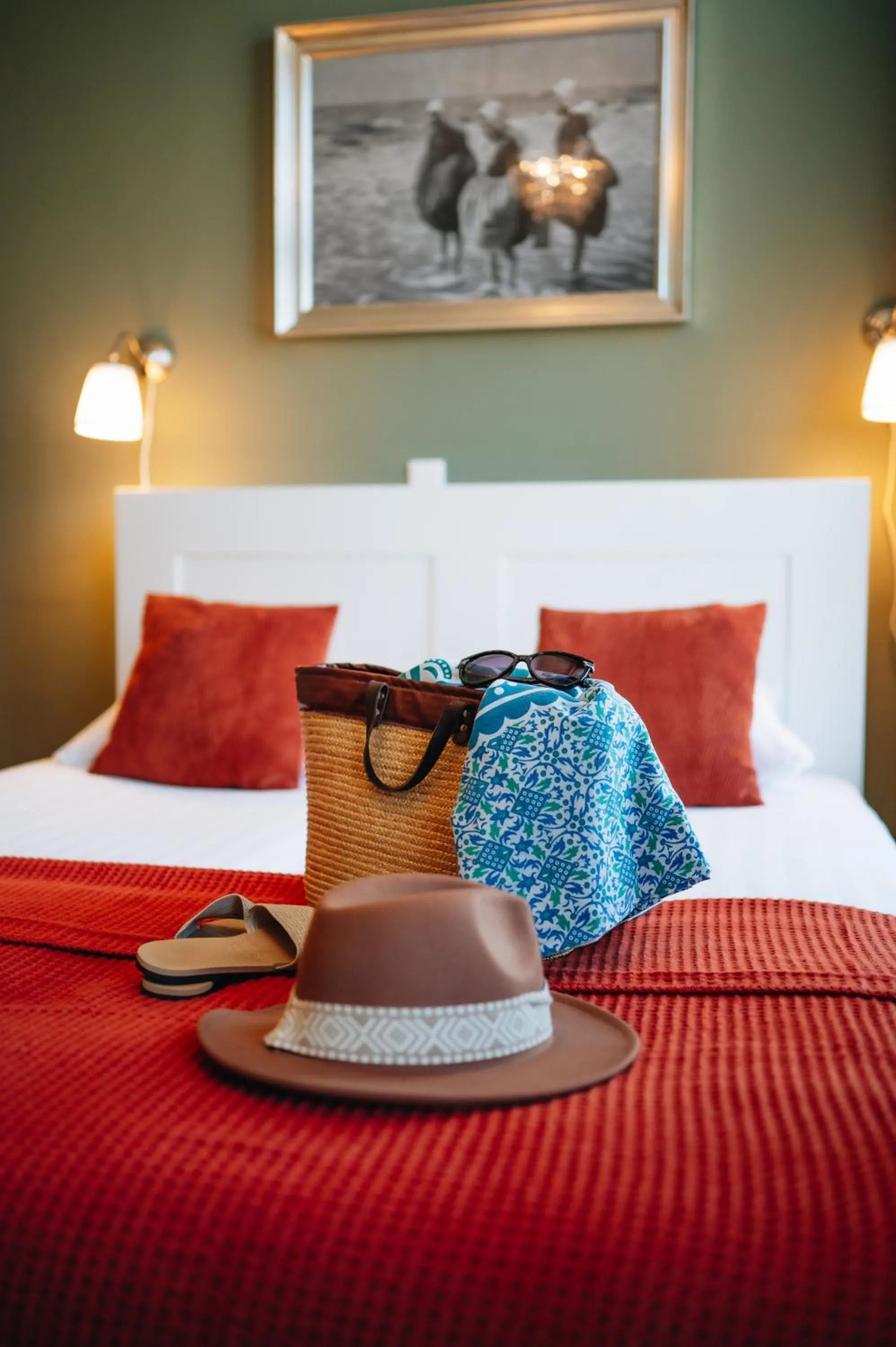 Photo of the whole room, Bed in Hotel Renesse