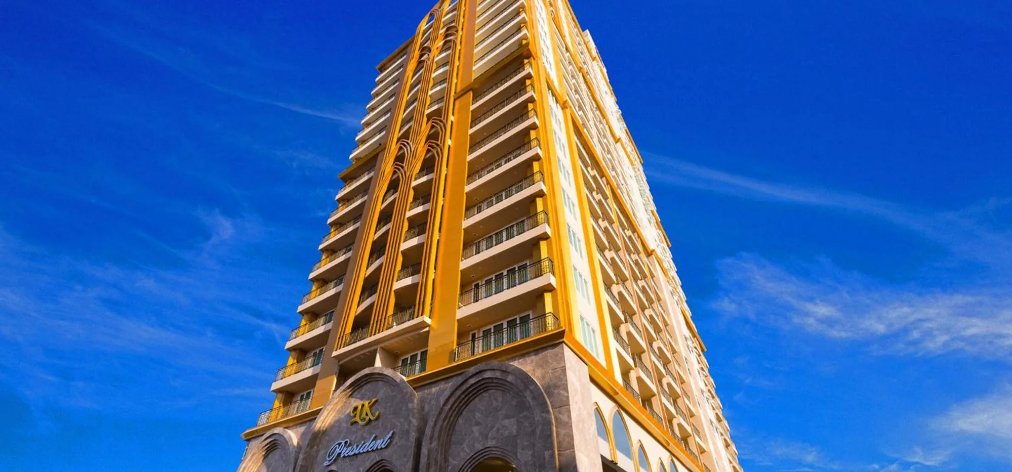 Facade/entrance in LK President