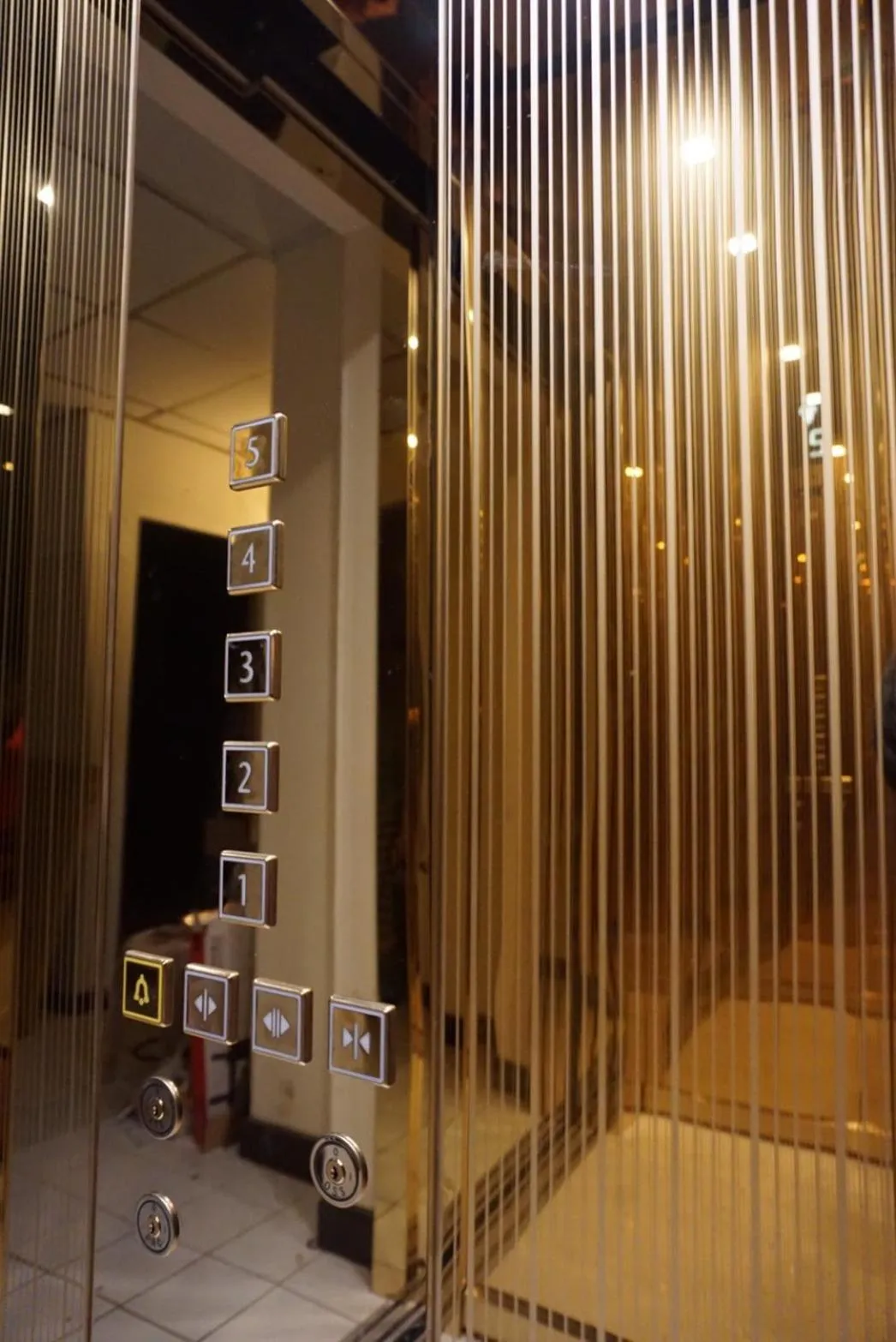 Area and facilities in Sureena Hotel