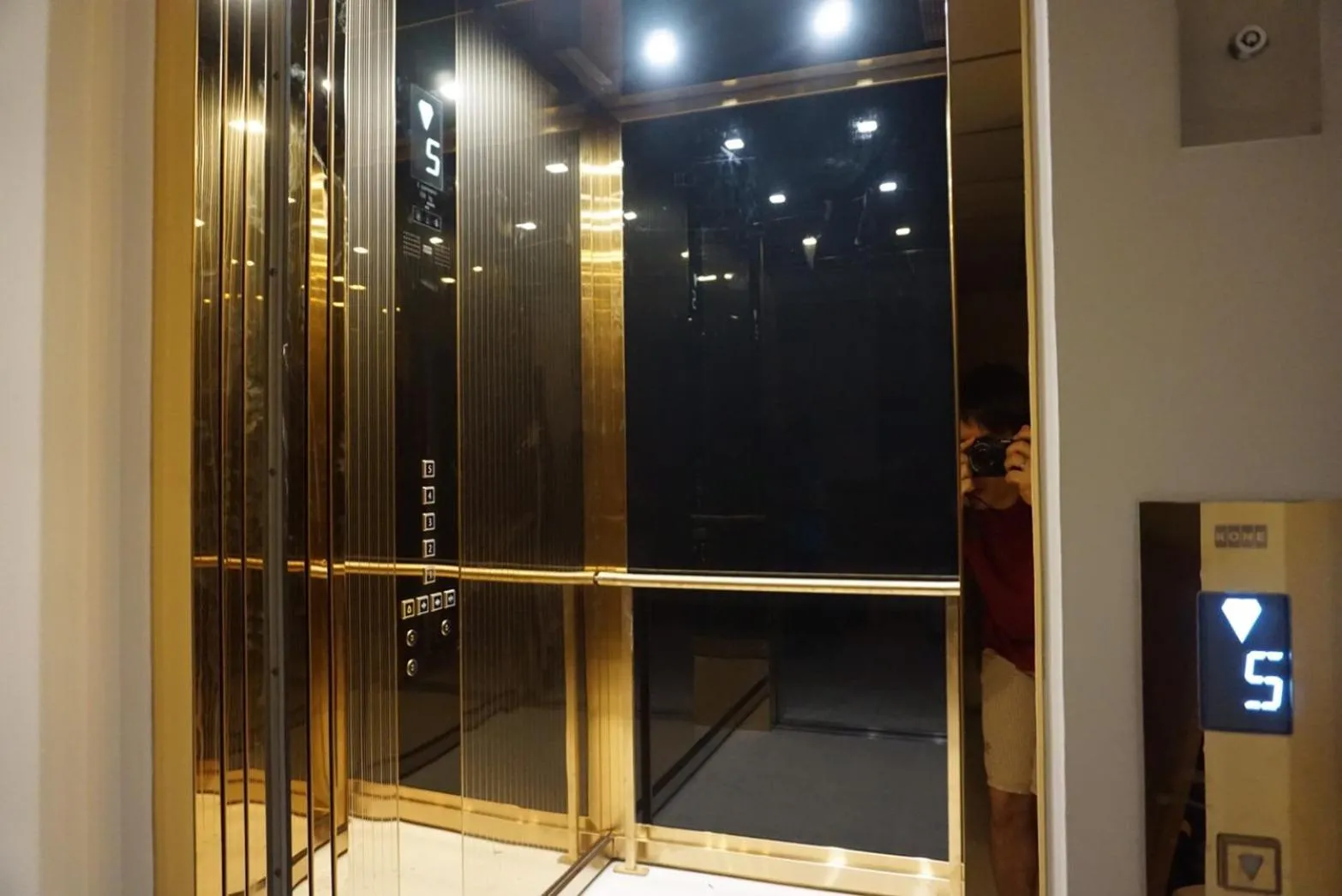 Area and facilities in Sureena Hotel