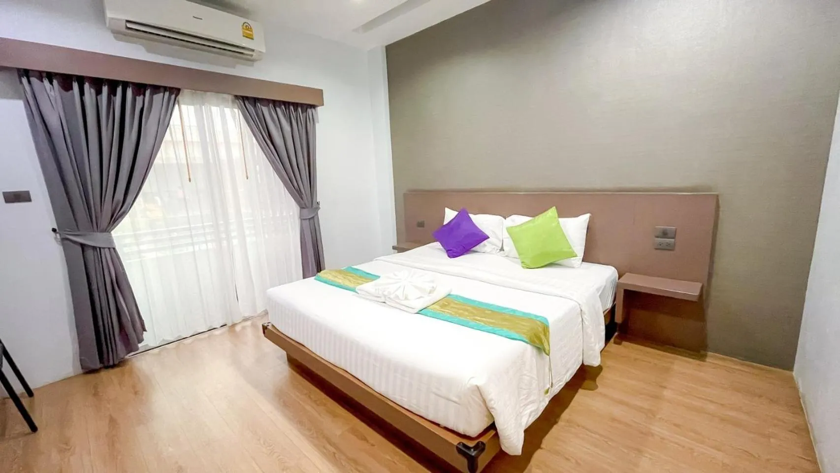 Bedroom, Bed in The S.G Hotel