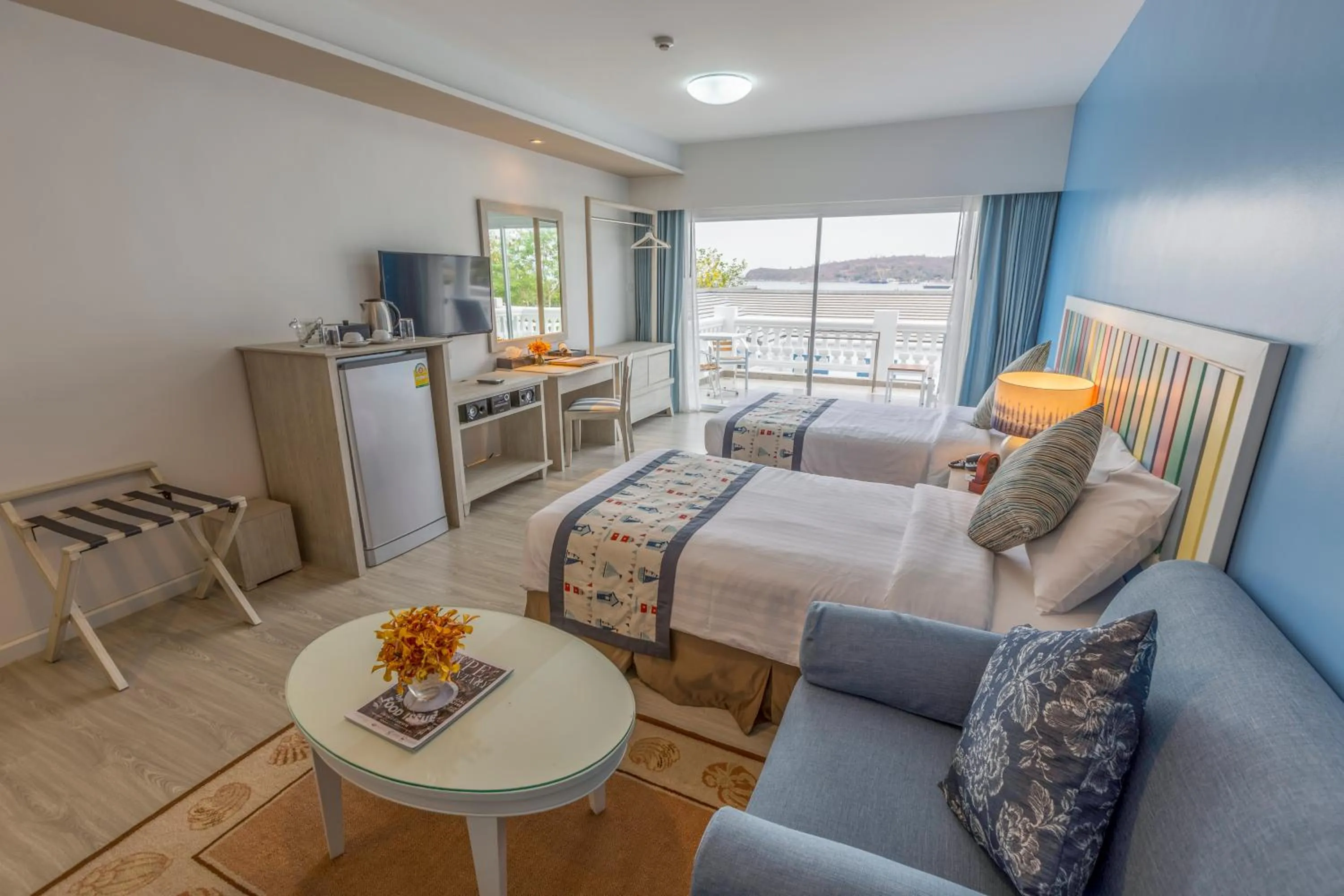 Bed in Somewhere Koh Sichang