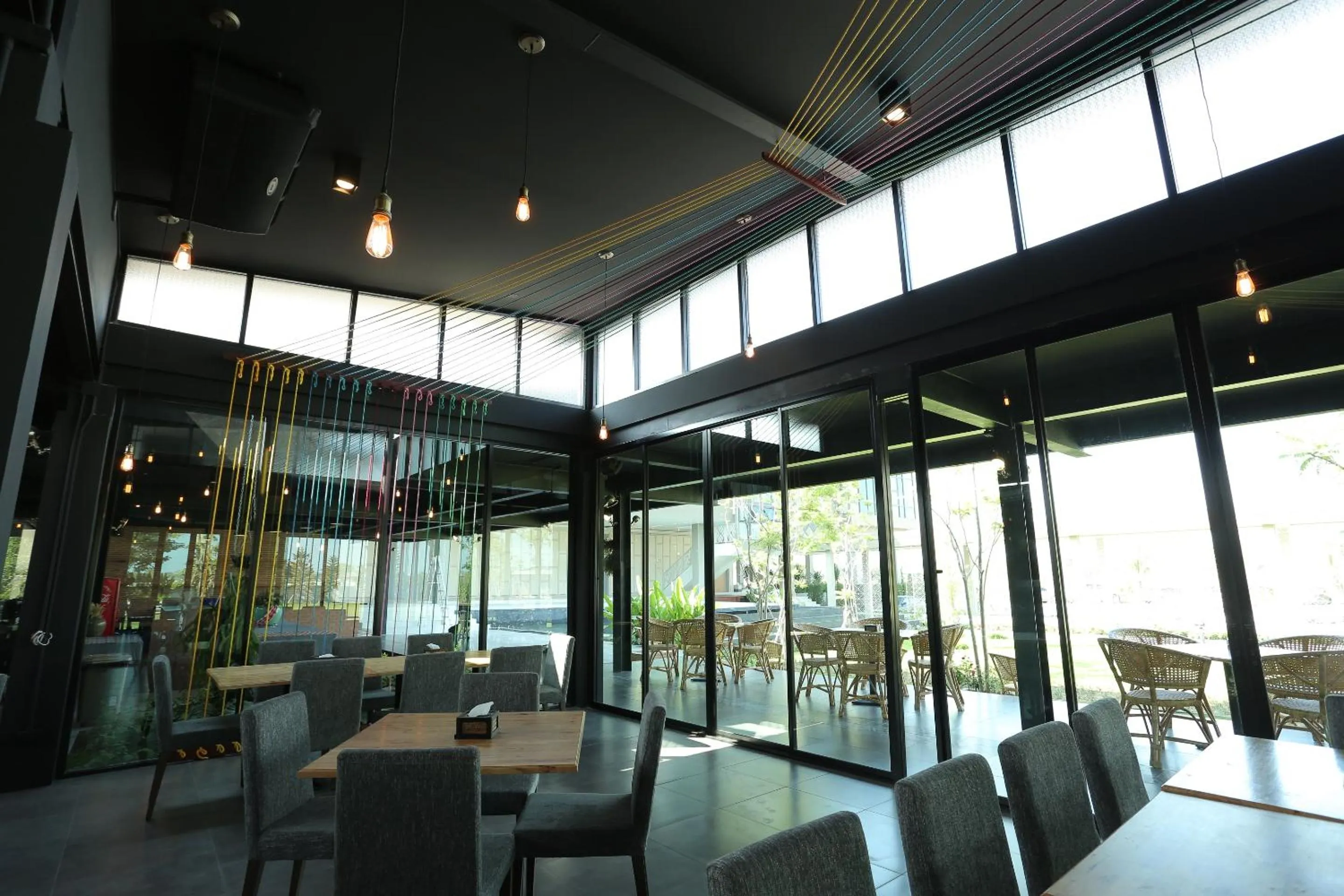 Restaurant/places to eat in Navela Hotel & Convention