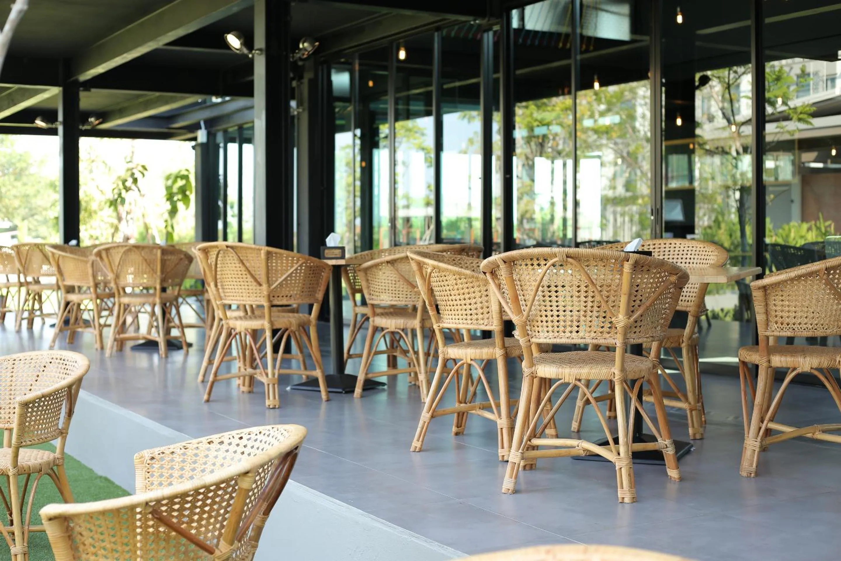 Restaurant/places to eat in Navela Hotel & Convention