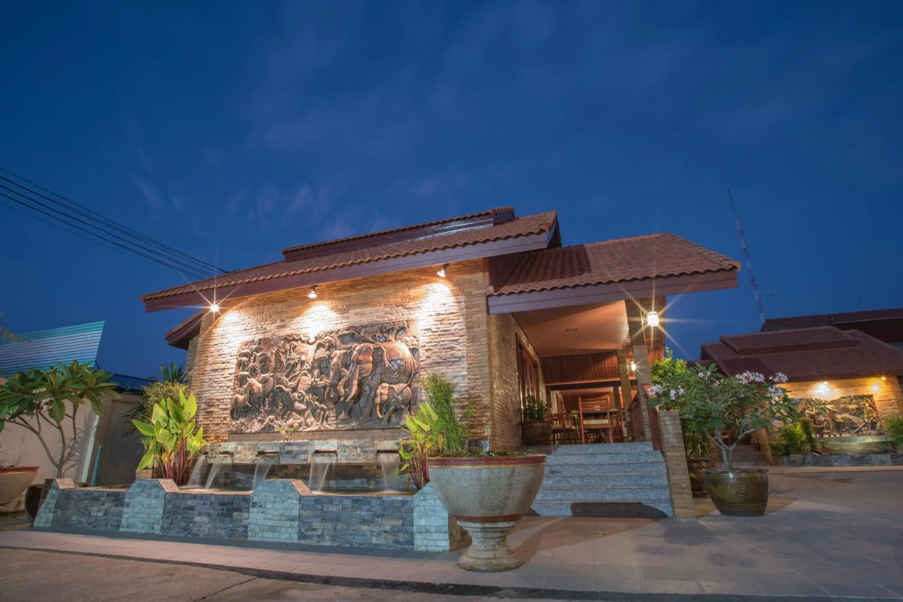 Photo of the whole room in Busyarin Hotel