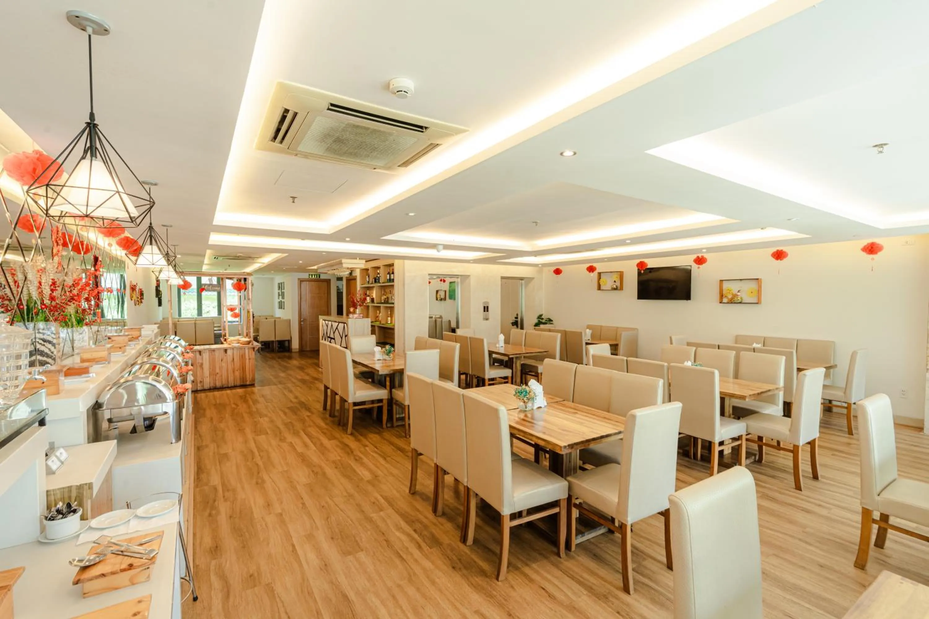 Restaurant/places to eat in Terra boutique hotel