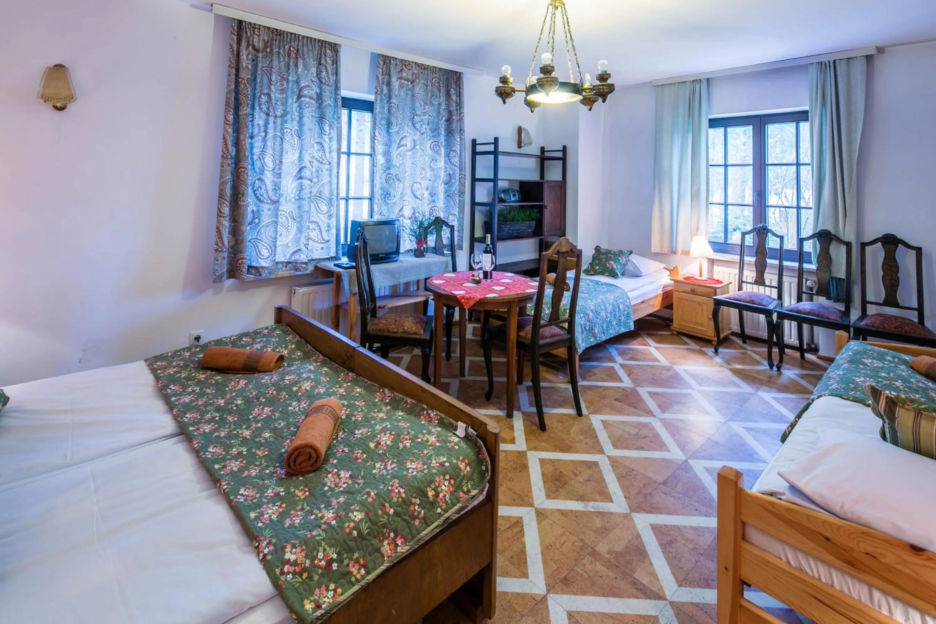 Photo of the whole room, Bed in Willa Alpina