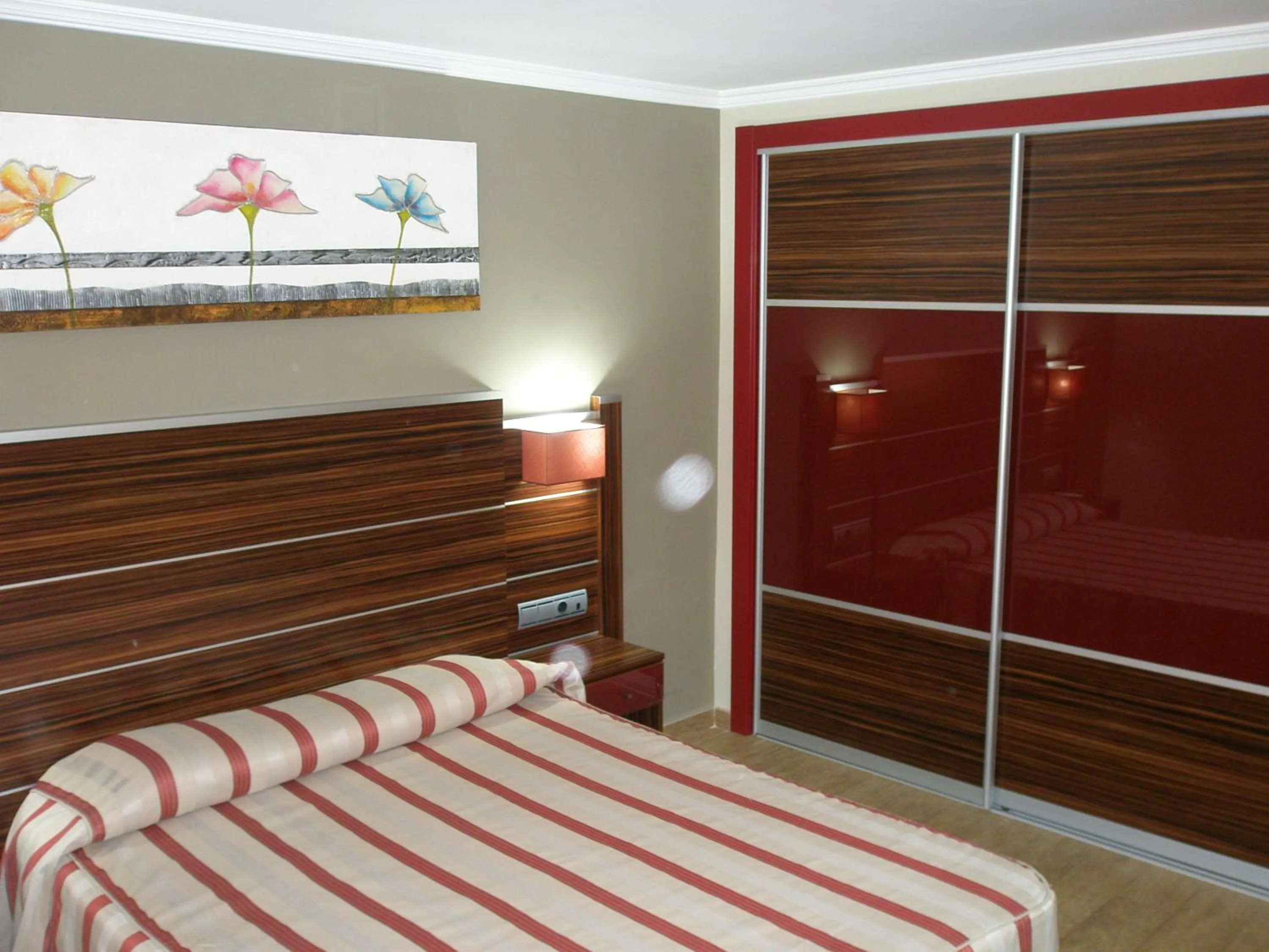 Photo of the whole room, Bed in Hotel Noguera El Albir