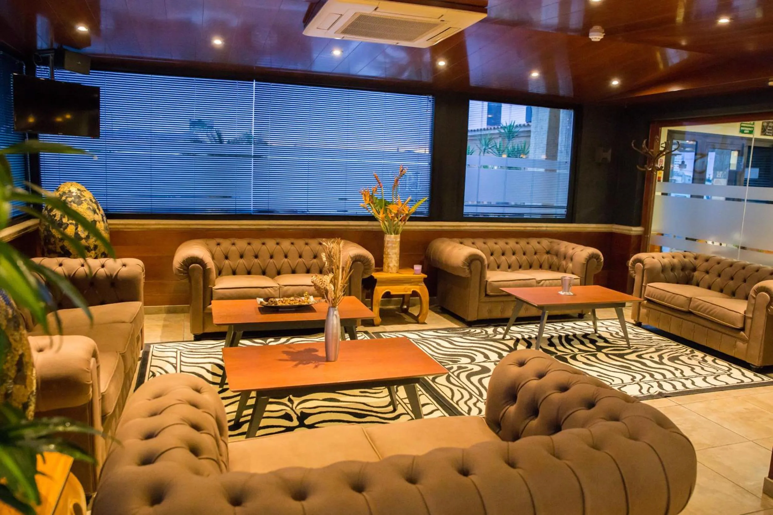 Communal lounge/ TV room in Hotel Noguera El Albir