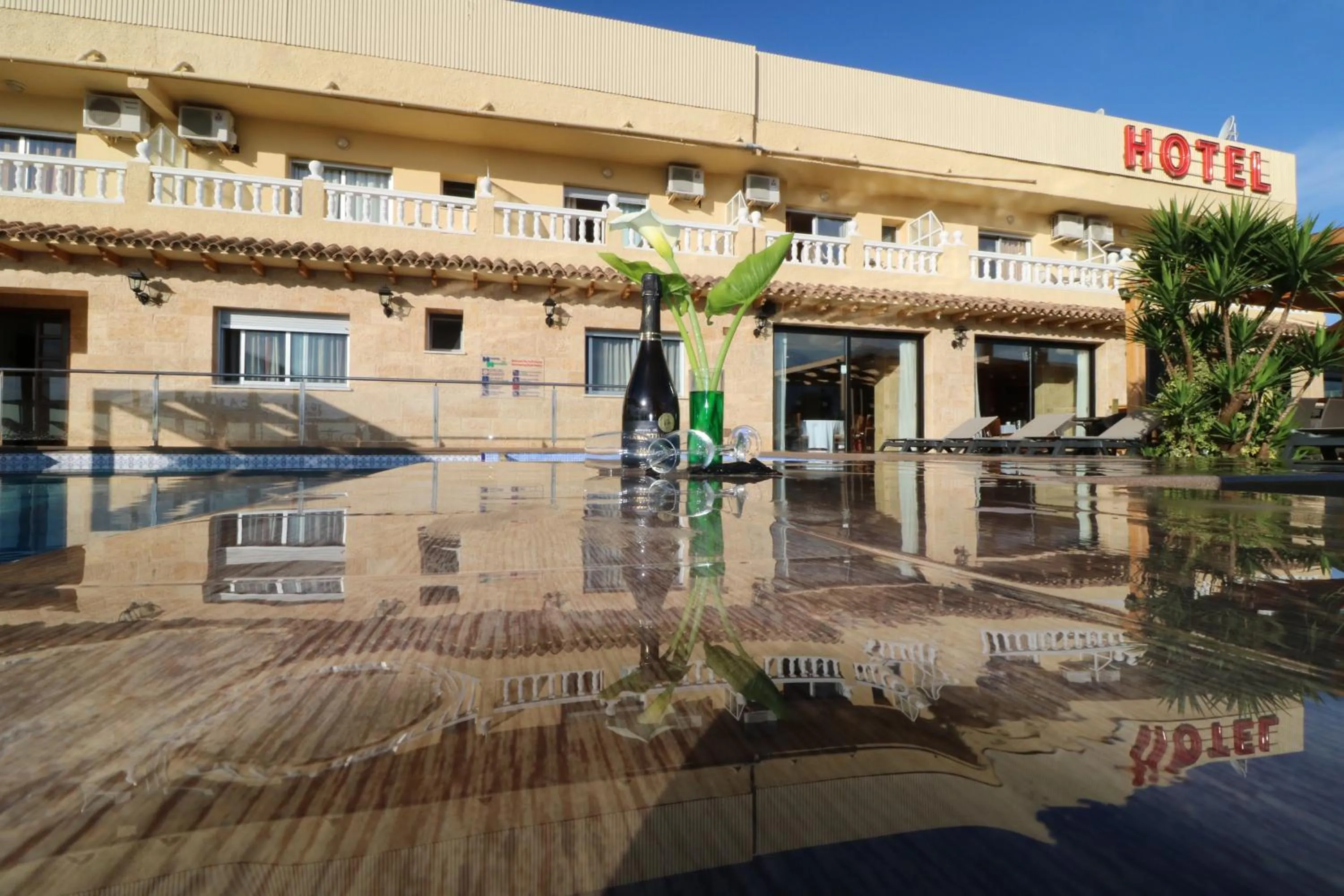 Swimming pool in Hotel Noguera El Albir