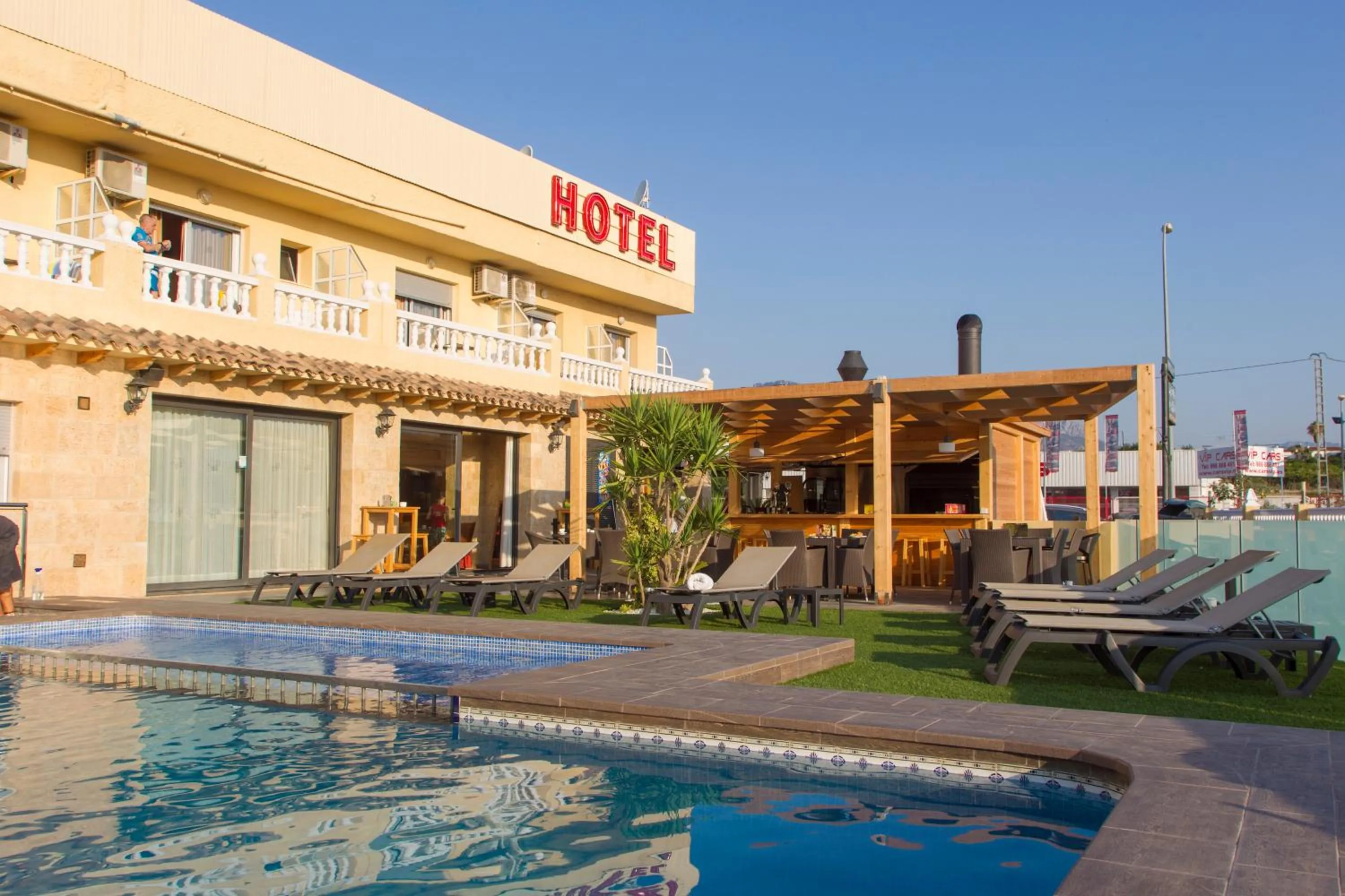 Swimming pool in Hotel Noguera El Albir