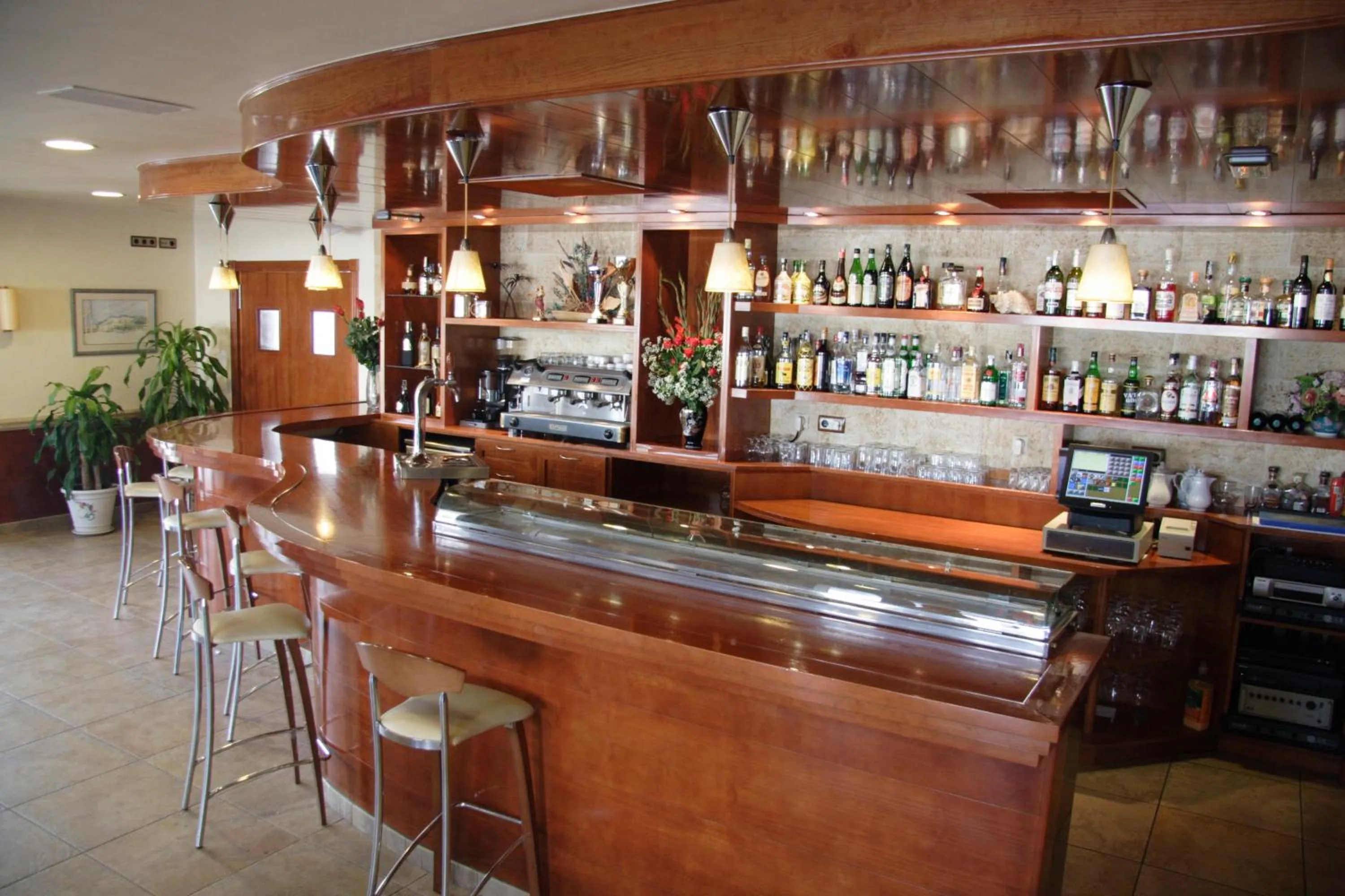 Restaurant/places to eat in Hotel Noguera El Albir