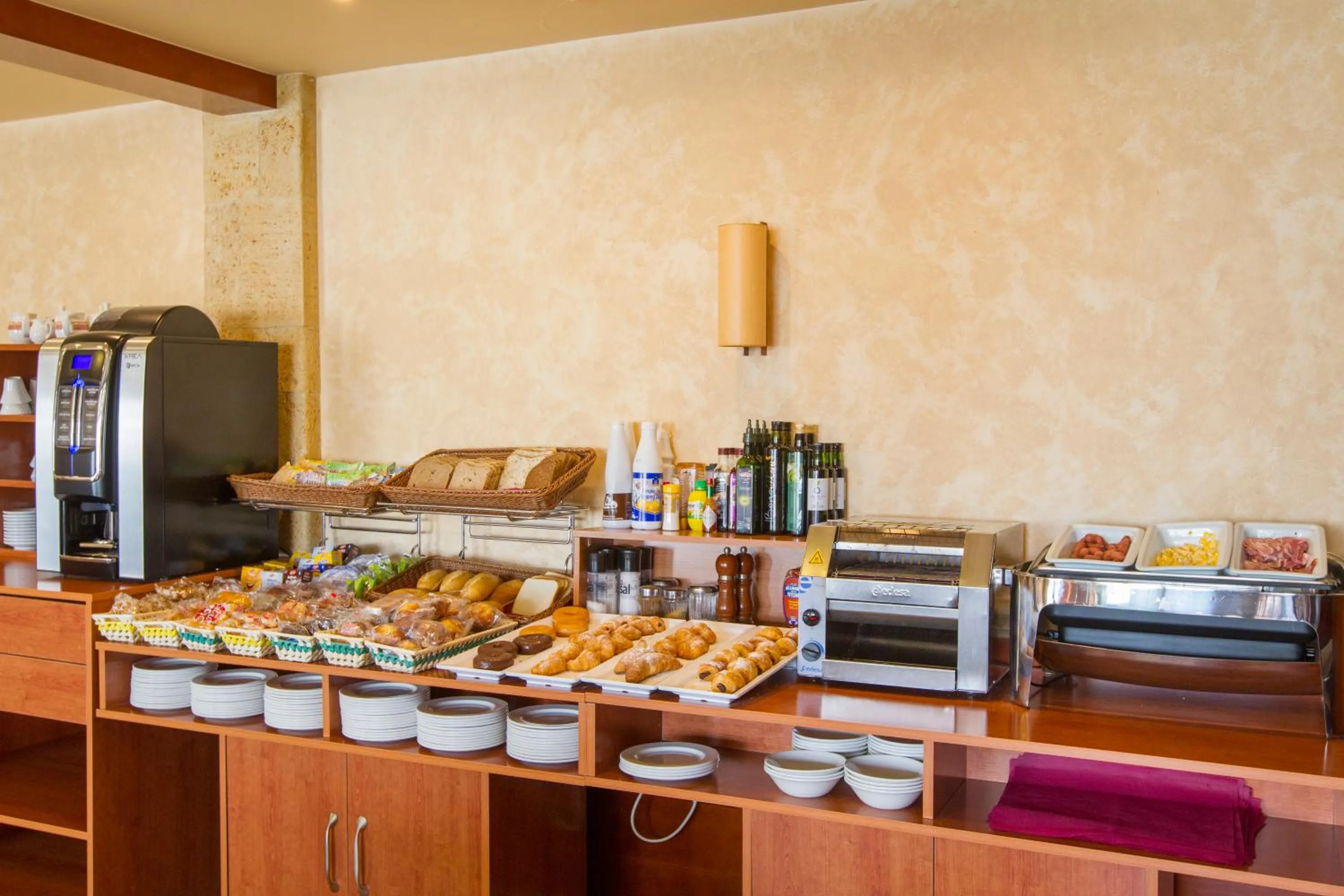 Restaurant/places to eat in Hotel Noguera El Albir