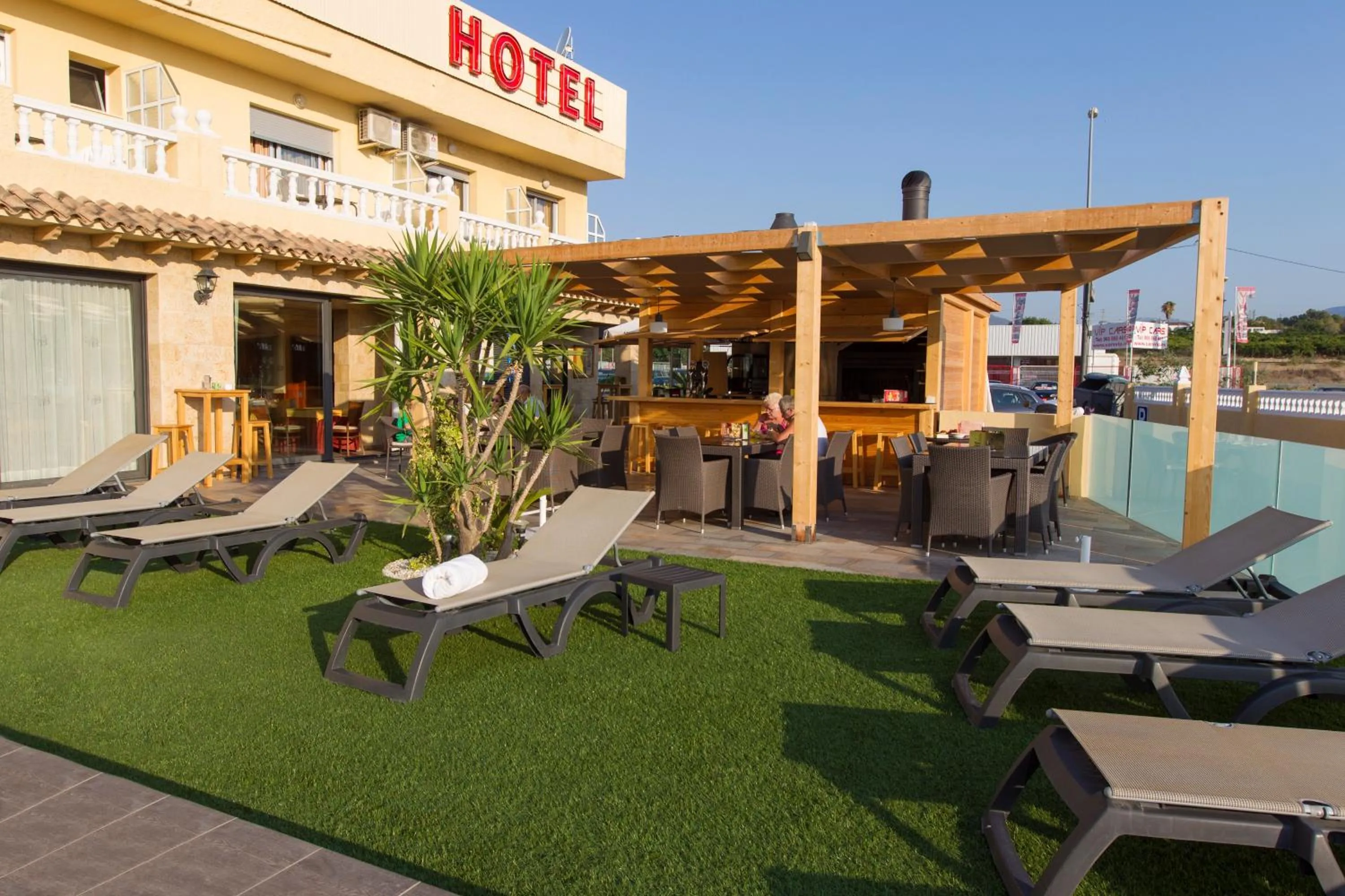 Swimming pool in Hotel Noguera El Albir