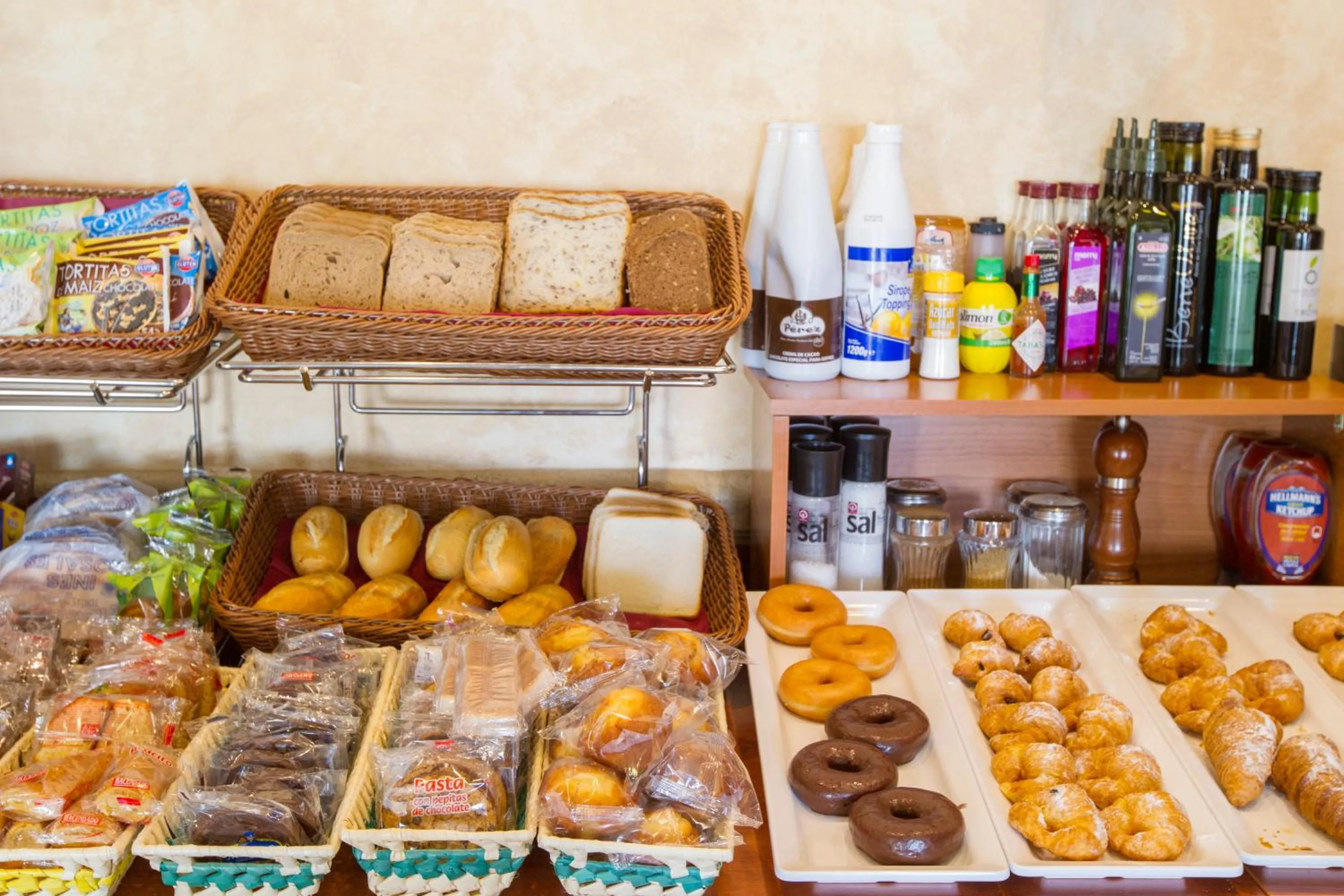 Lounge or bar in Hotel Noguera El Albir