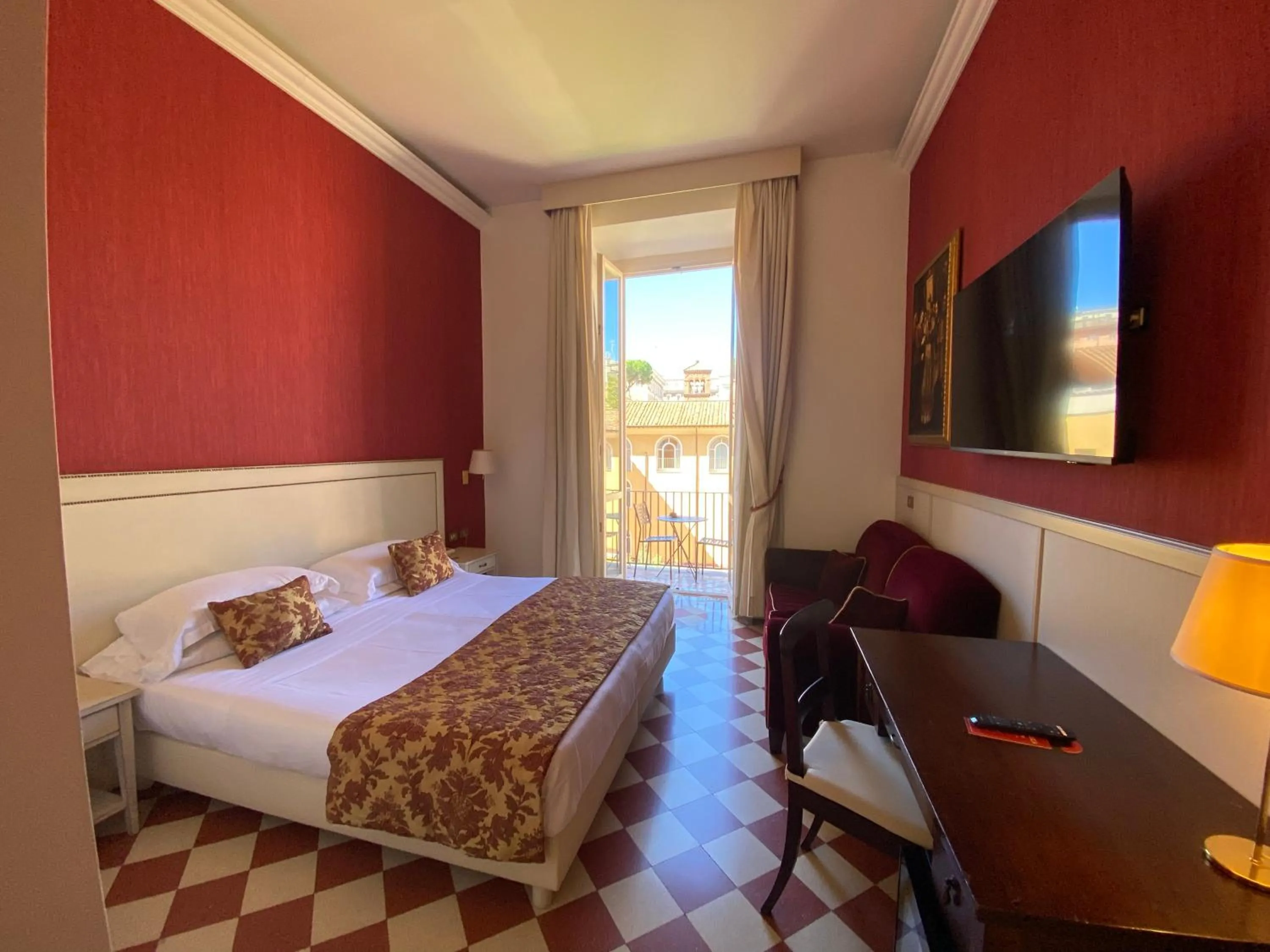 TV and multimedia, Bed in Basilica Hotel