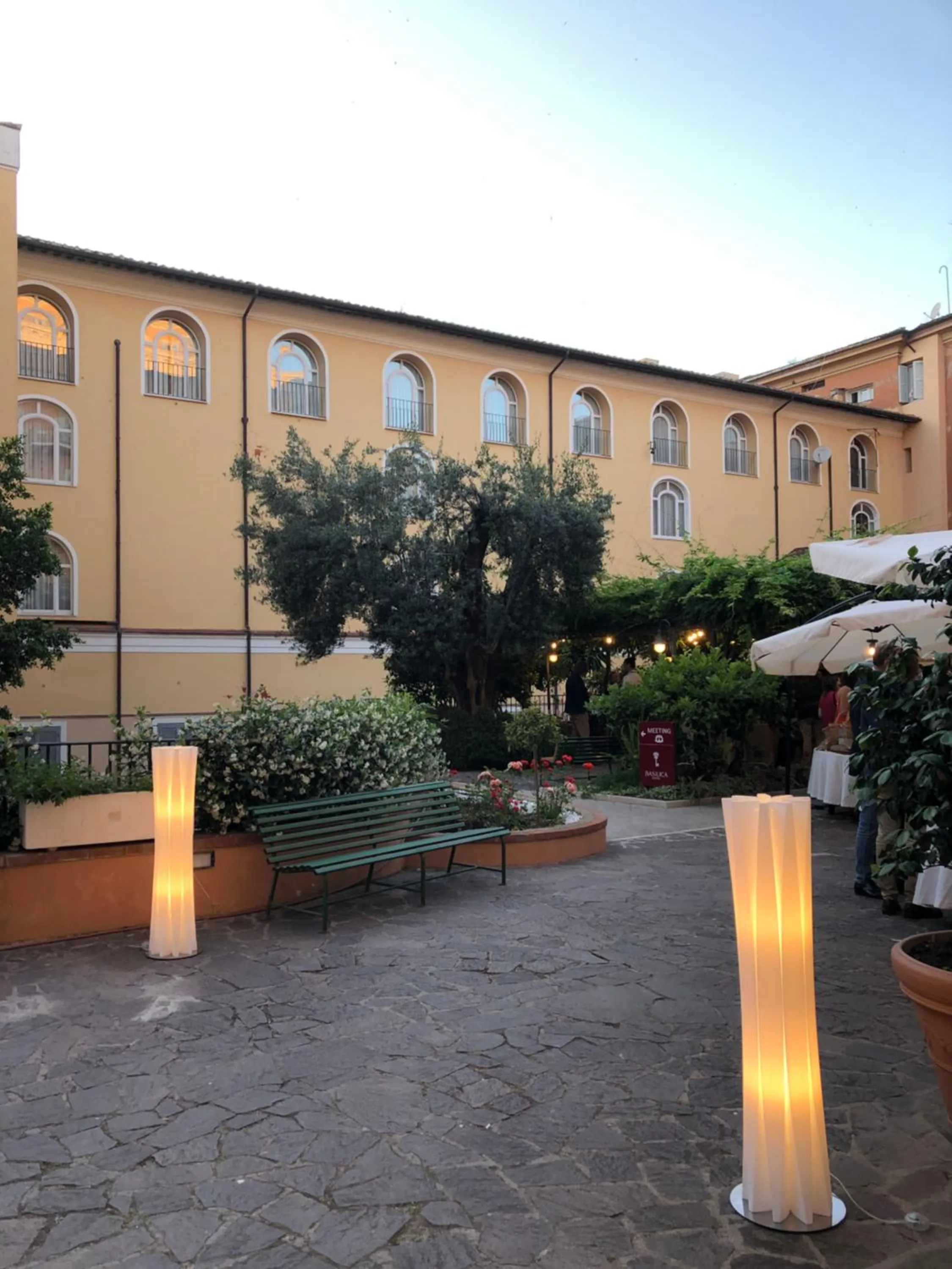 Garden in Basilica Hotel