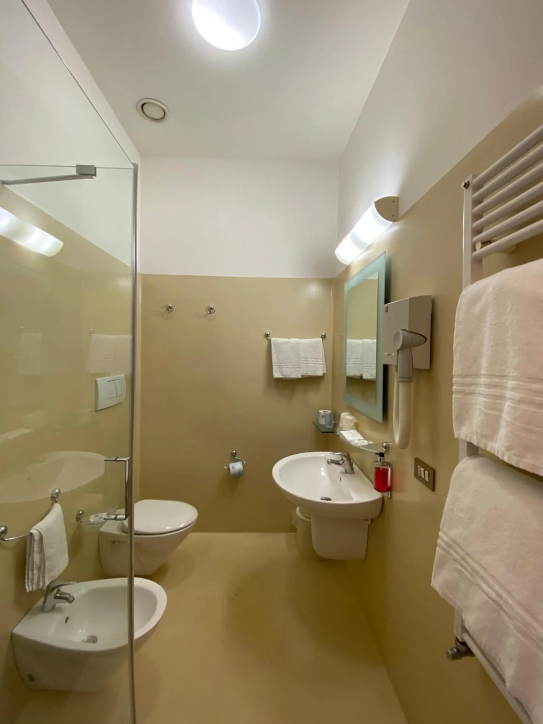 Bathroom in Basilica Hotel