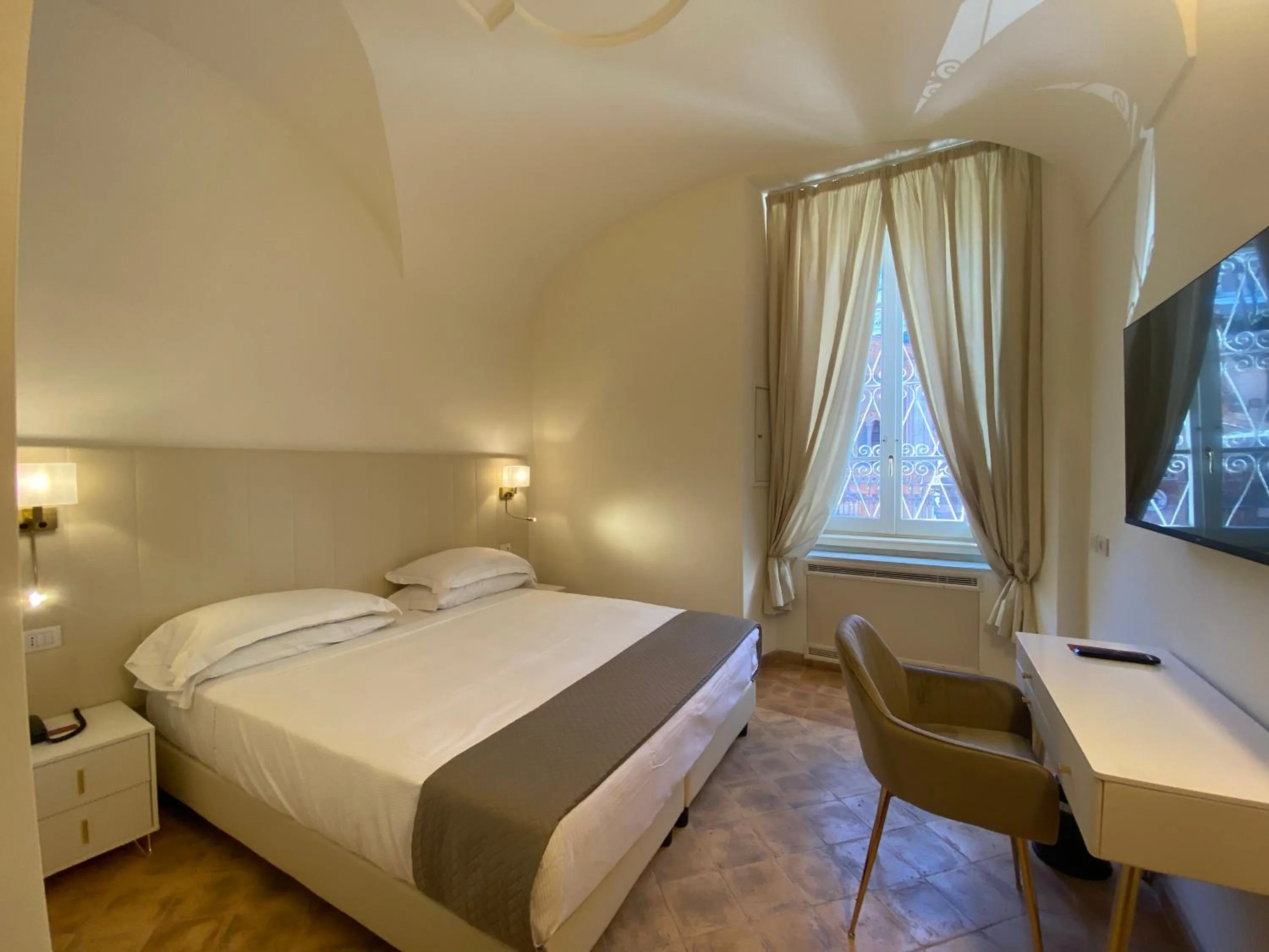 Bed in Basilica Hotel